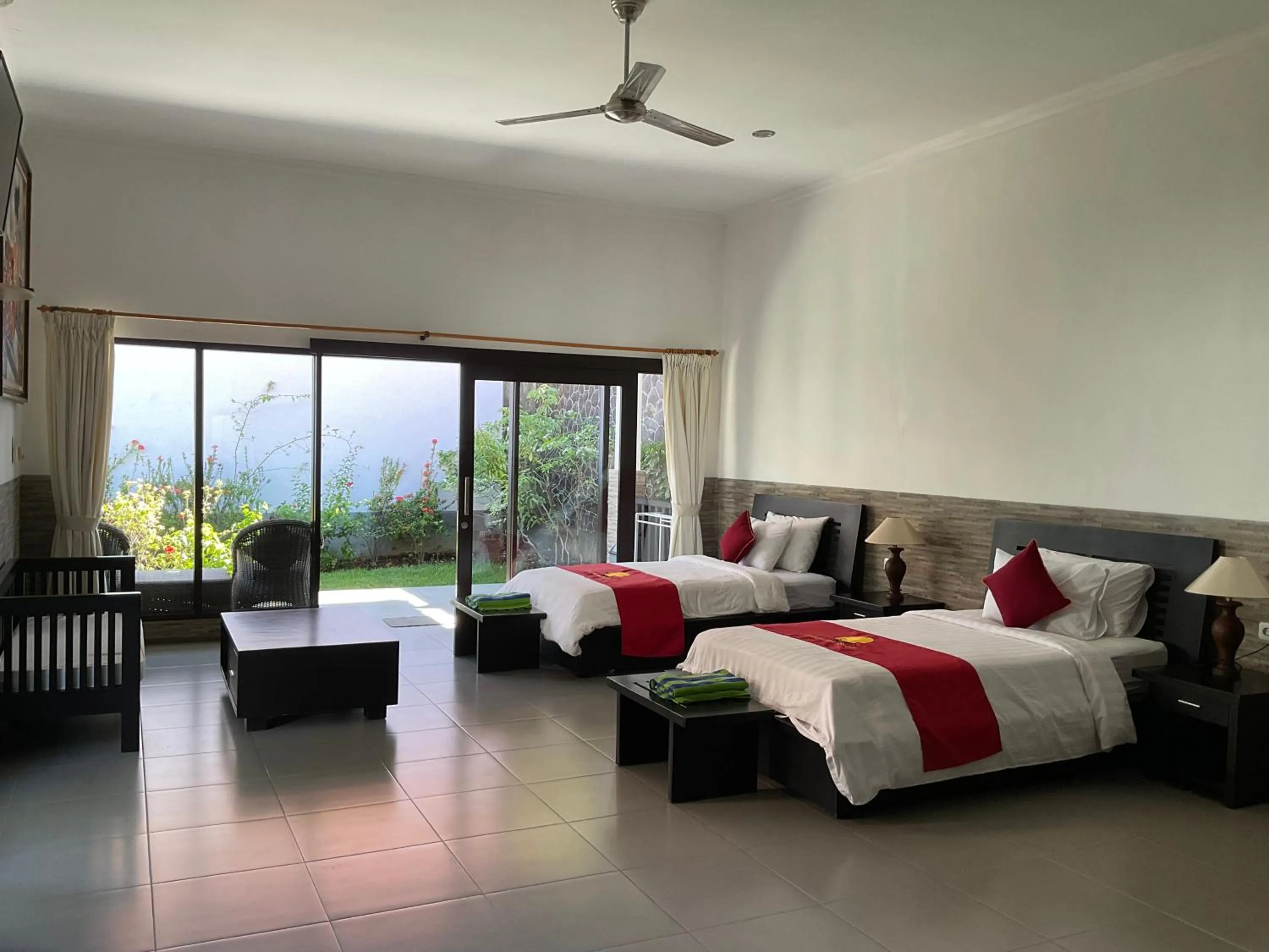 Bed in Liberty Dive Resort