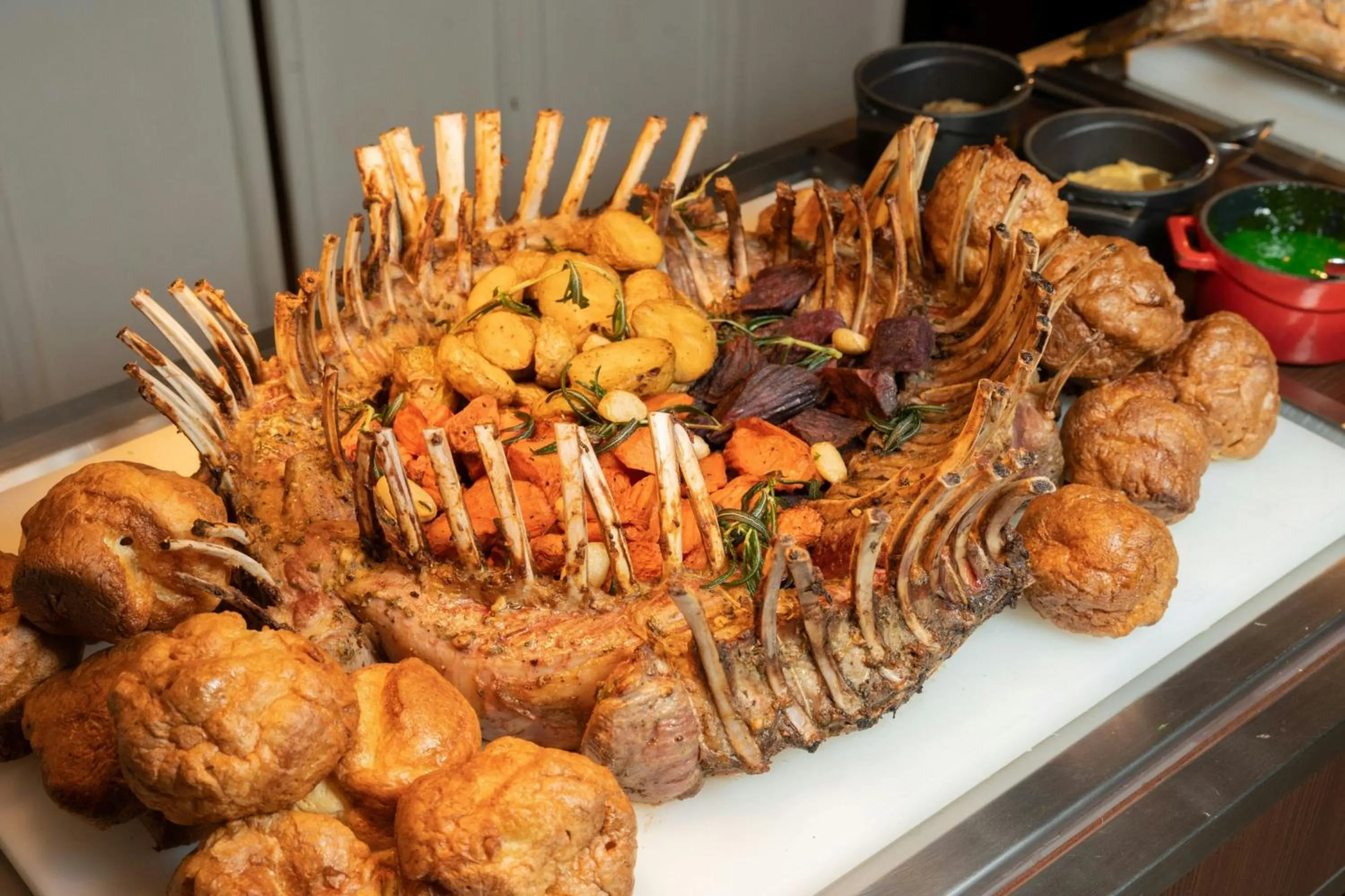 Restaurant/places to eat in The Athenee Hotel, a Luxury Collection Hotel, Bangkok