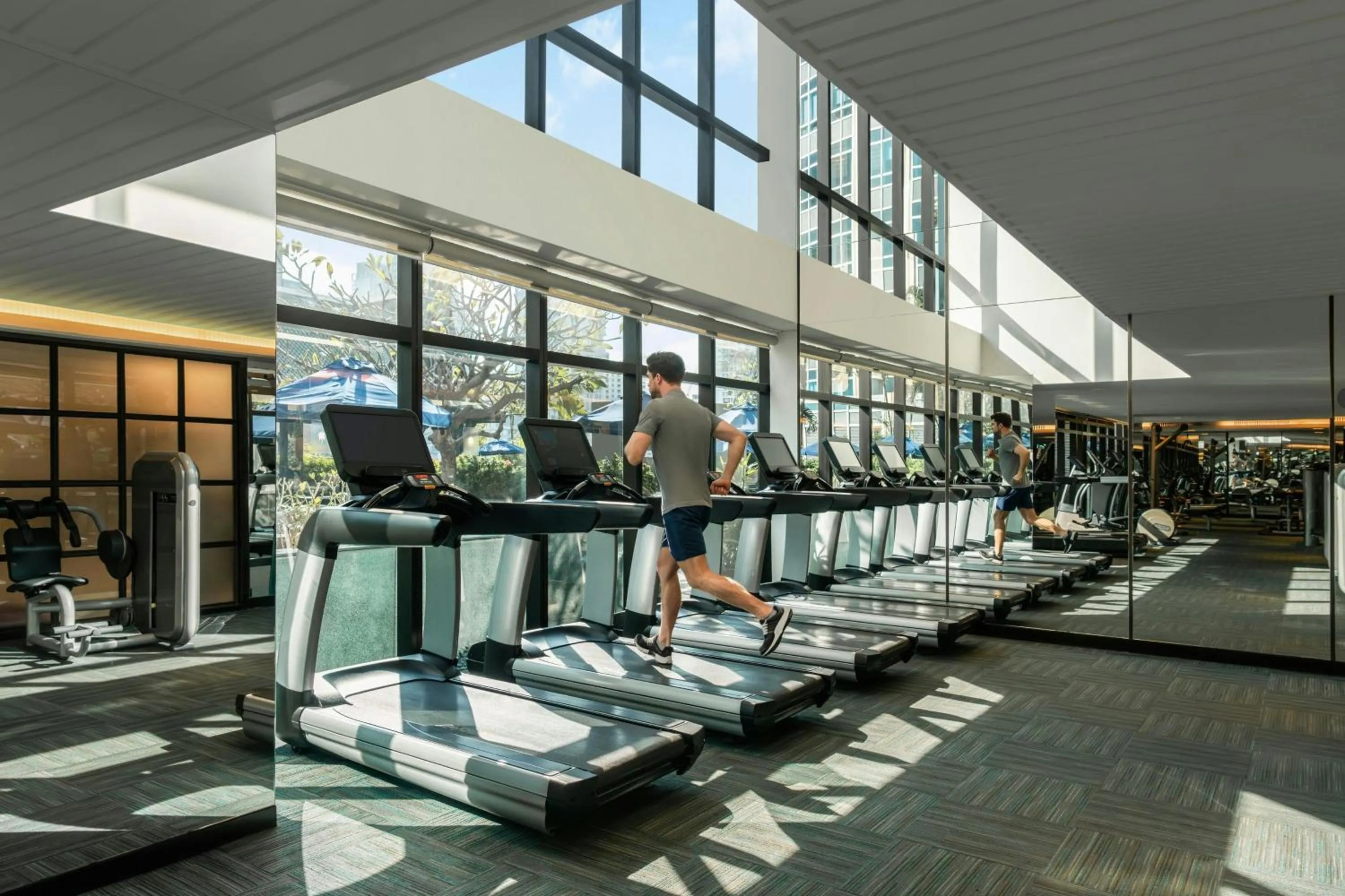 Fitness centre/facilities in The Athenee Hotel, a Luxury Collection Hotel, Bangkok