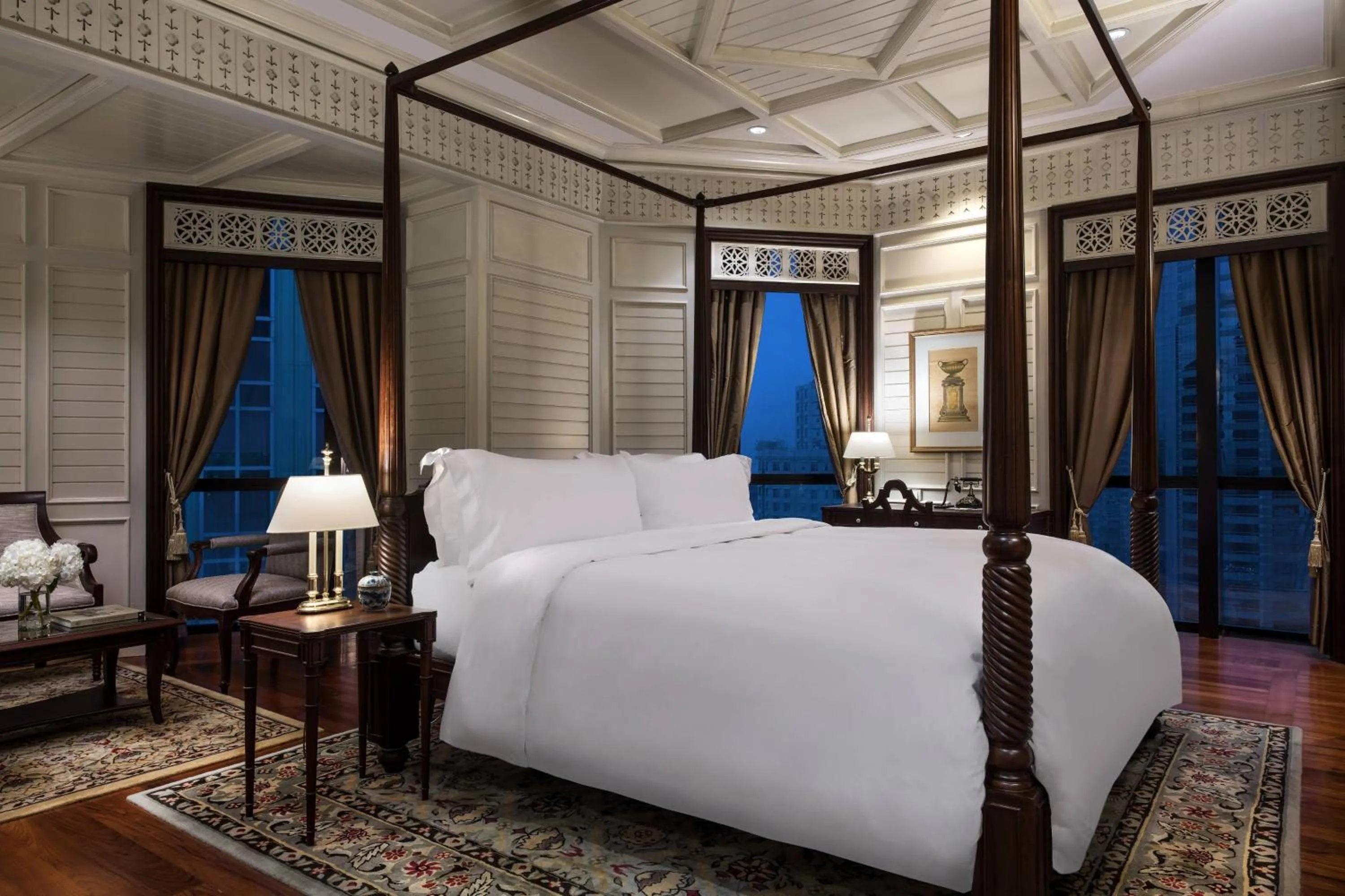 Photo of the whole room, Bed in The Athenee Hotel, a Luxury Collection Hotel, Bangkok