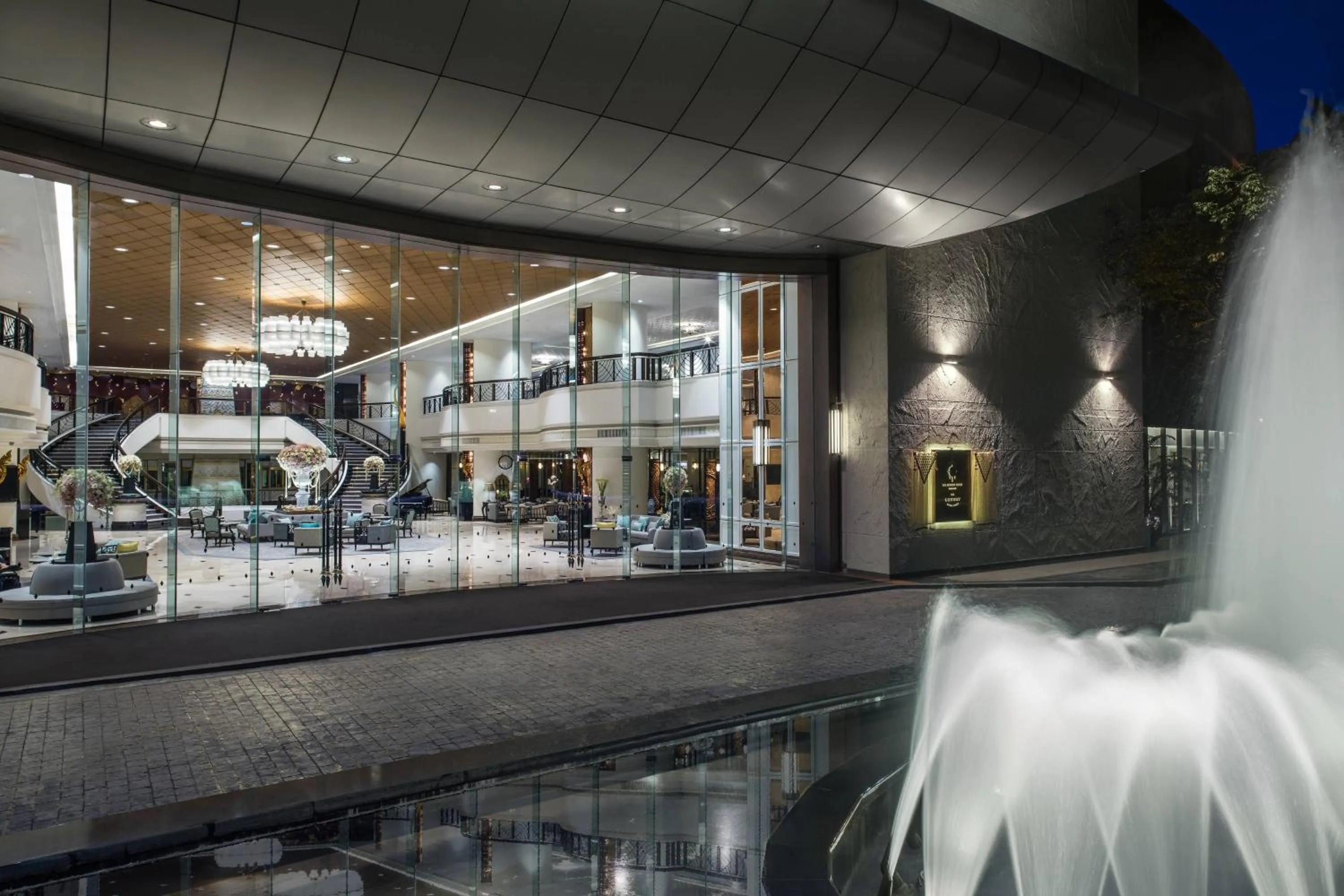 Facade/entrance in The Athenee Hotel, a Luxury Collection Hotel, Bangkok