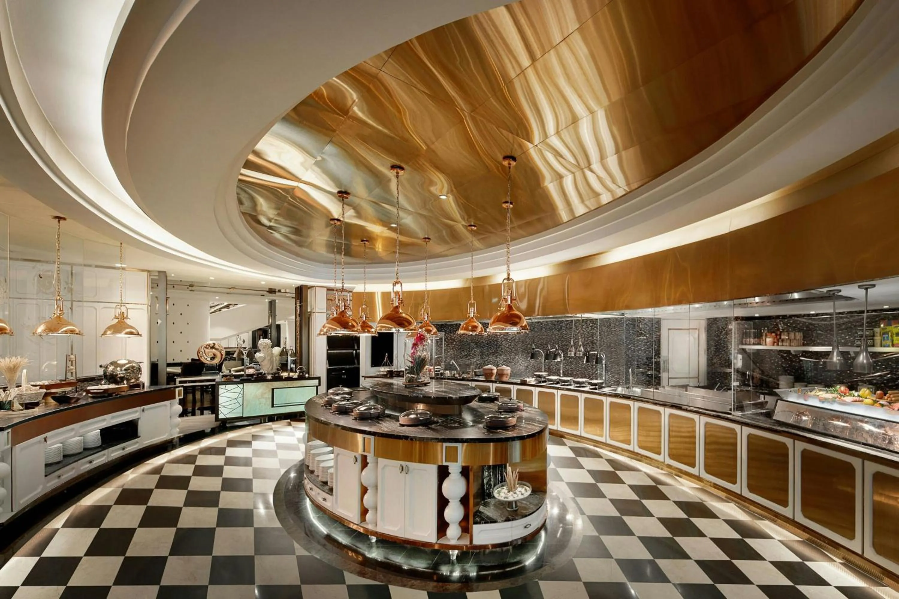 Kitchen or kitchenette in The Athenee Hotel, a Luxury Collection Hotel, Bangkok