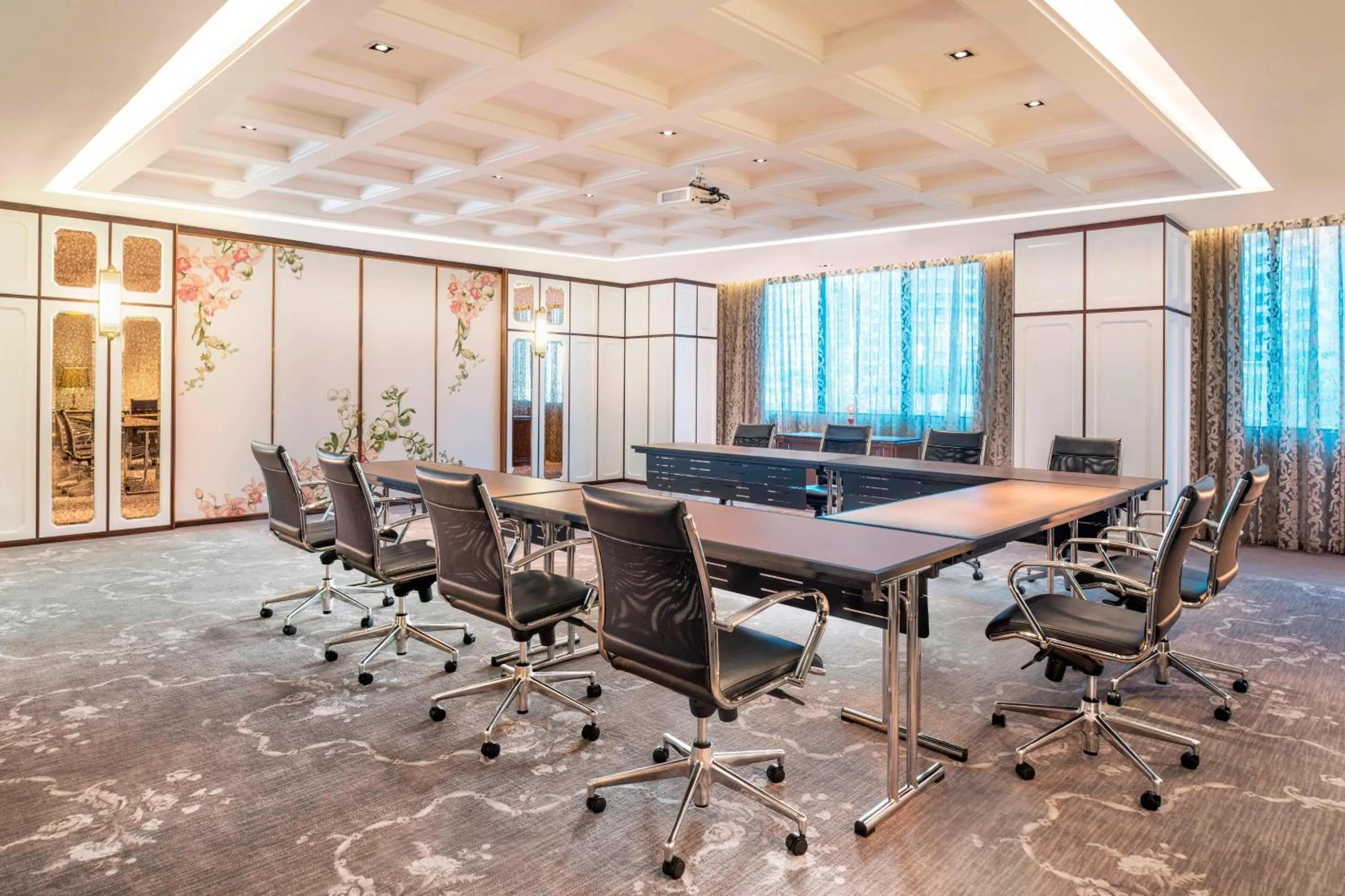 Meeting/conference room in The Athenee Hotel, a Luxury Collection Hotel, Bangkok