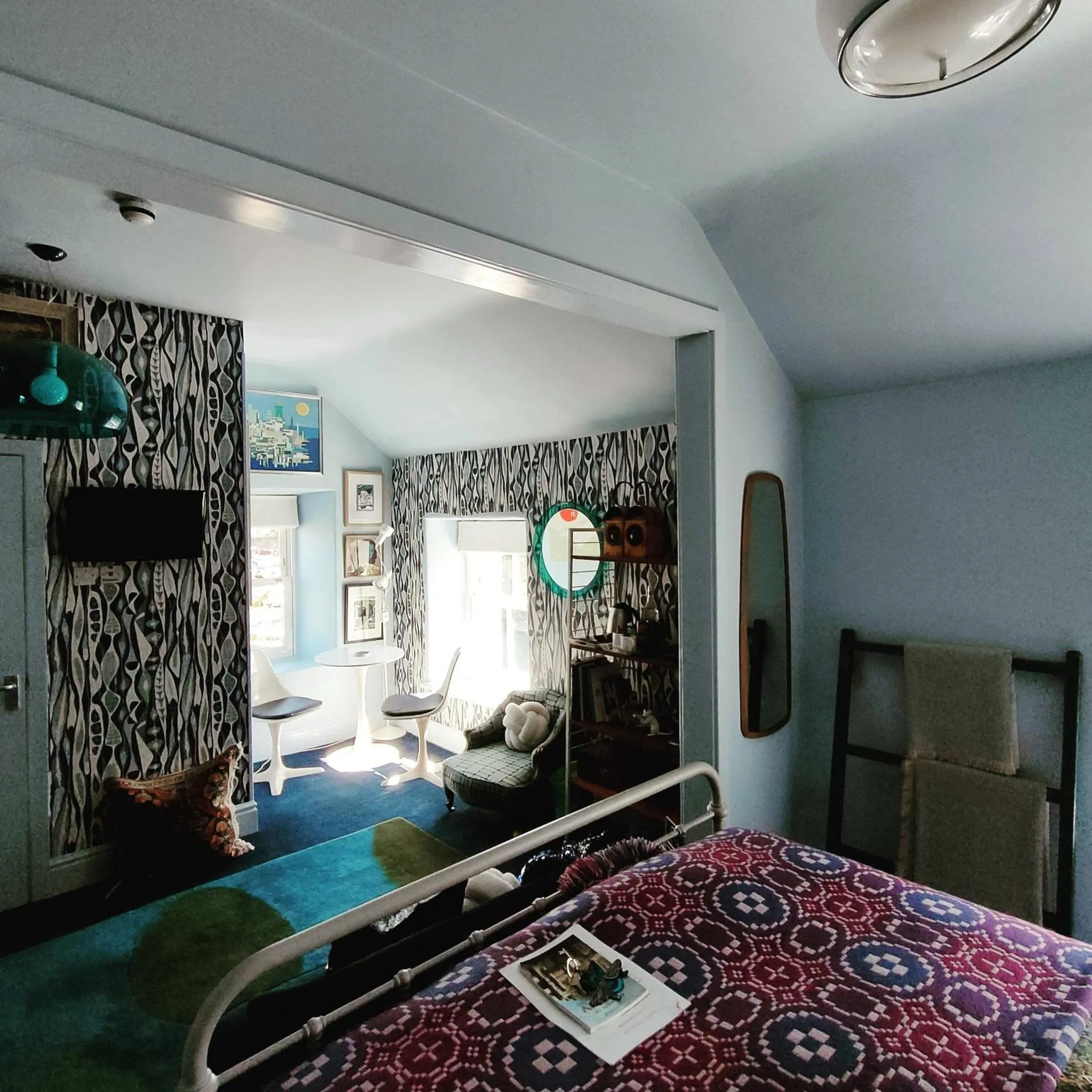 Seating area, Bed in Number 18