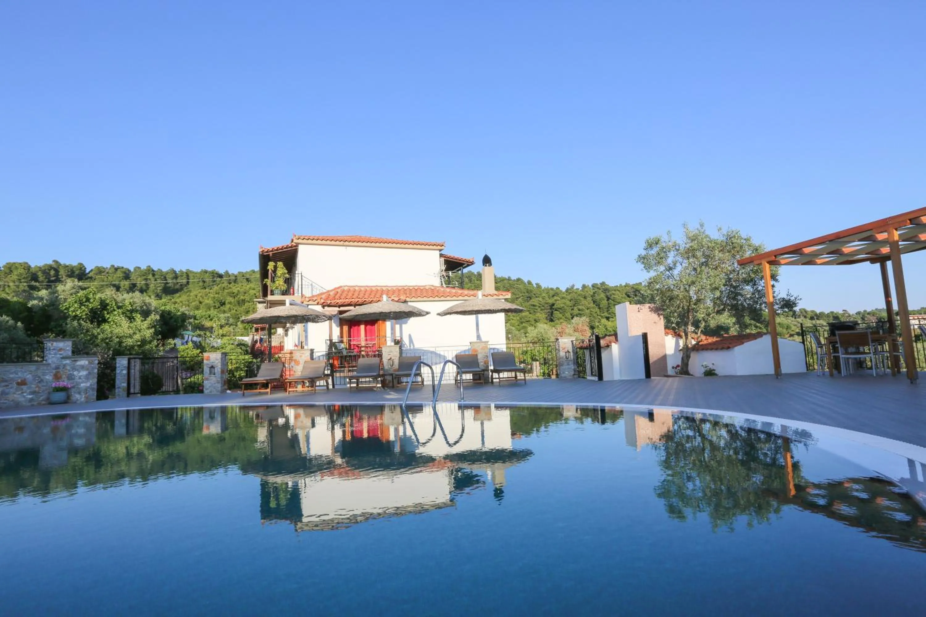 Swimming pool in Skiathos Argento