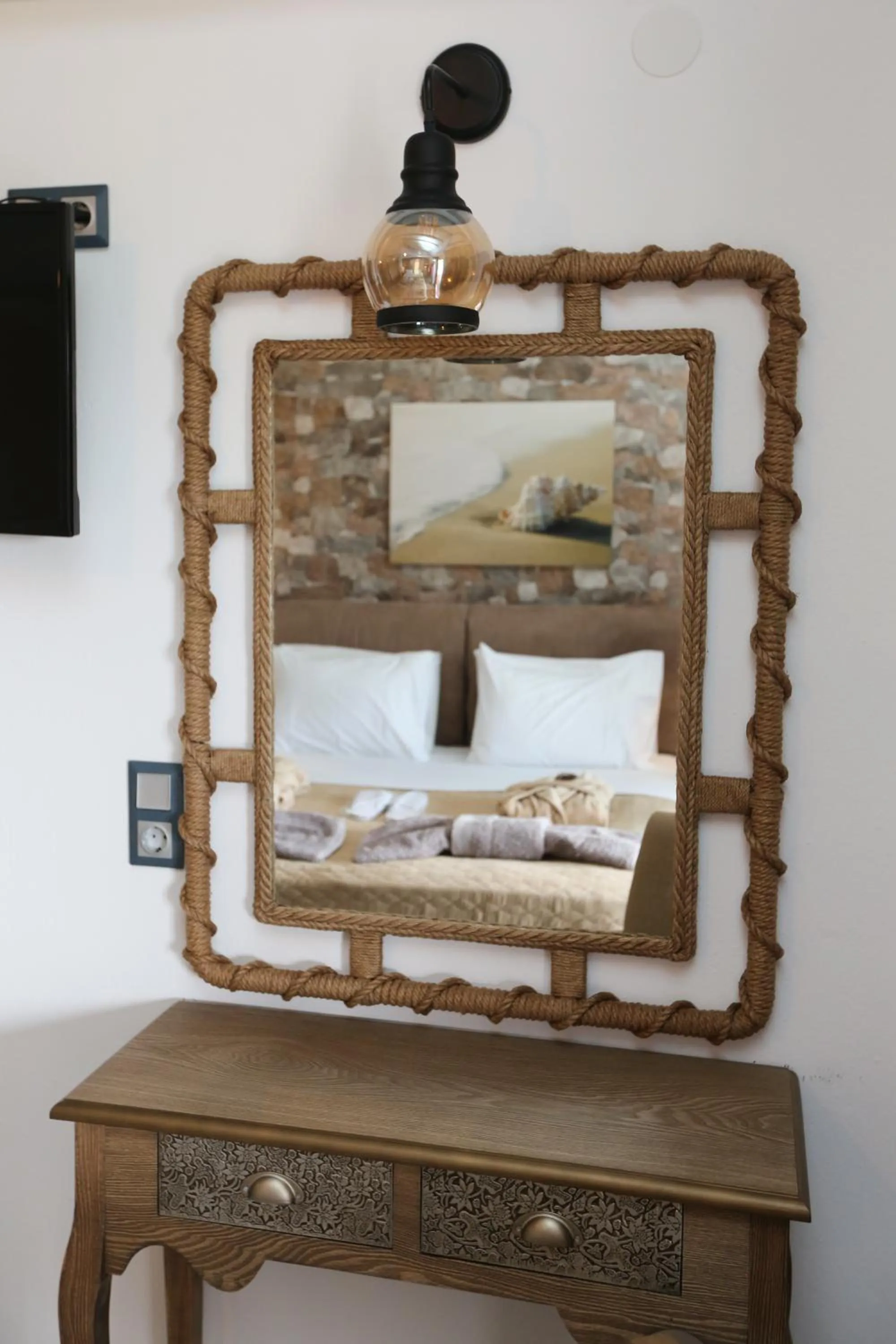 Area and facilities in Skiathos Argento