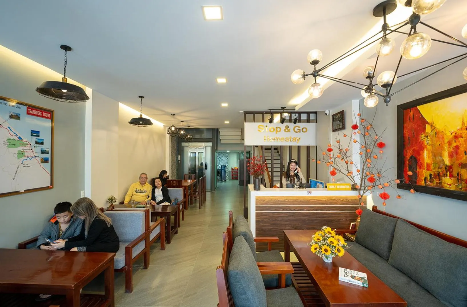 Lobby or reception in Stop and Go Boutique Homestay Hue