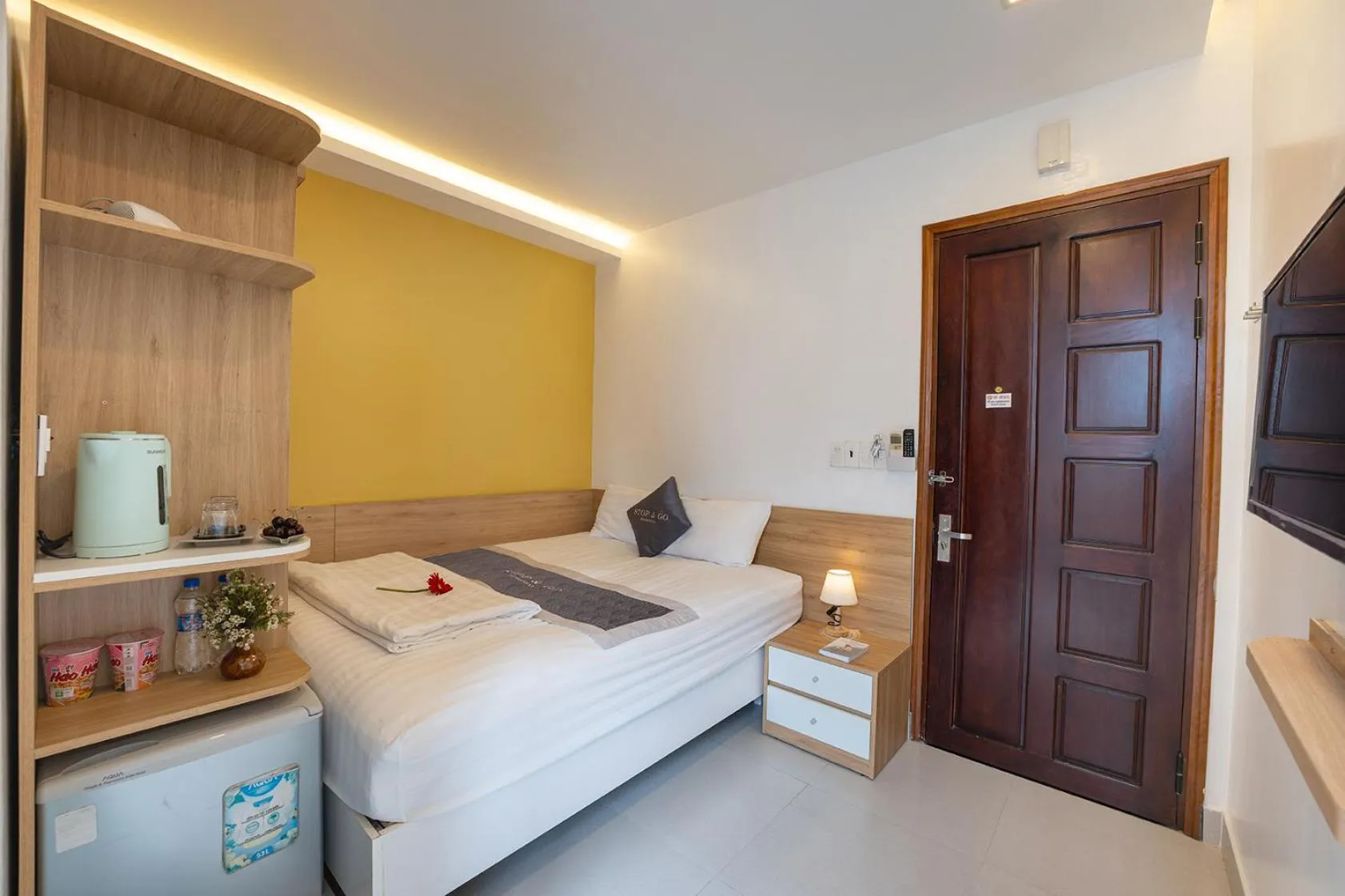 Bed in Stop and Go Boutique Homestay Hue