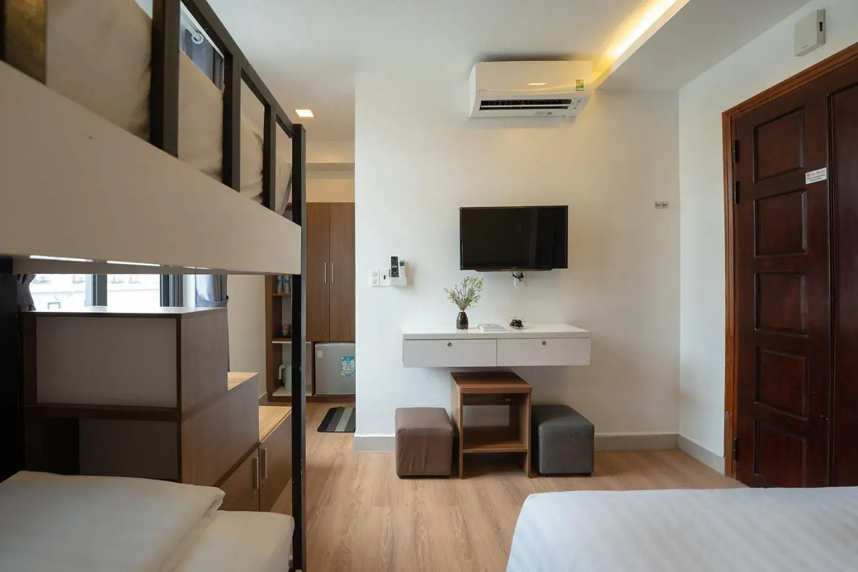 Family Room with Private Bathroom in Stop and Go Boutique Homestay Hue Family Room with Private Bathroom in Stop and Go Boutique Homestay Hue