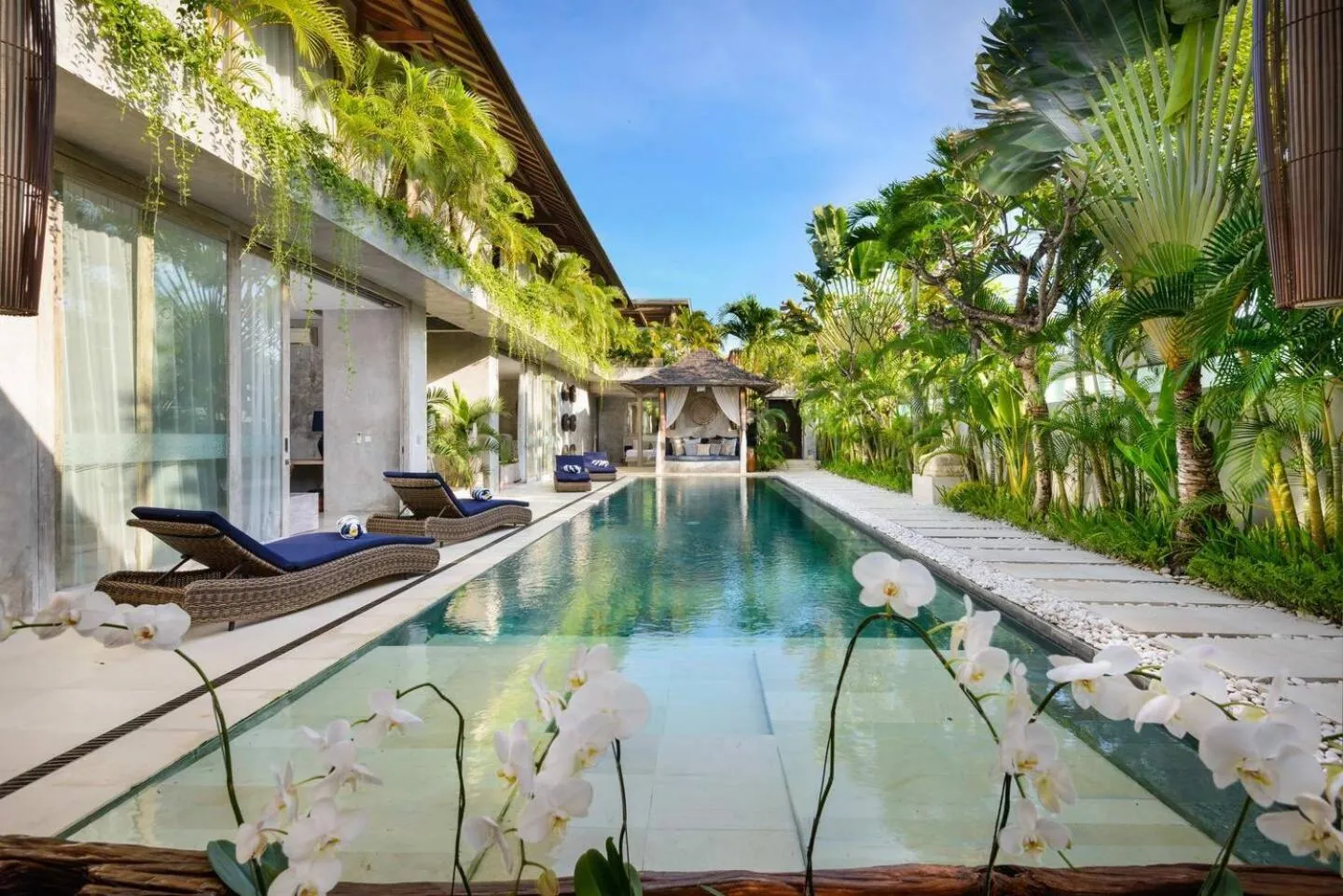Lavish 5 Bed, Sleeps 10, Butler, Daily Breakfast