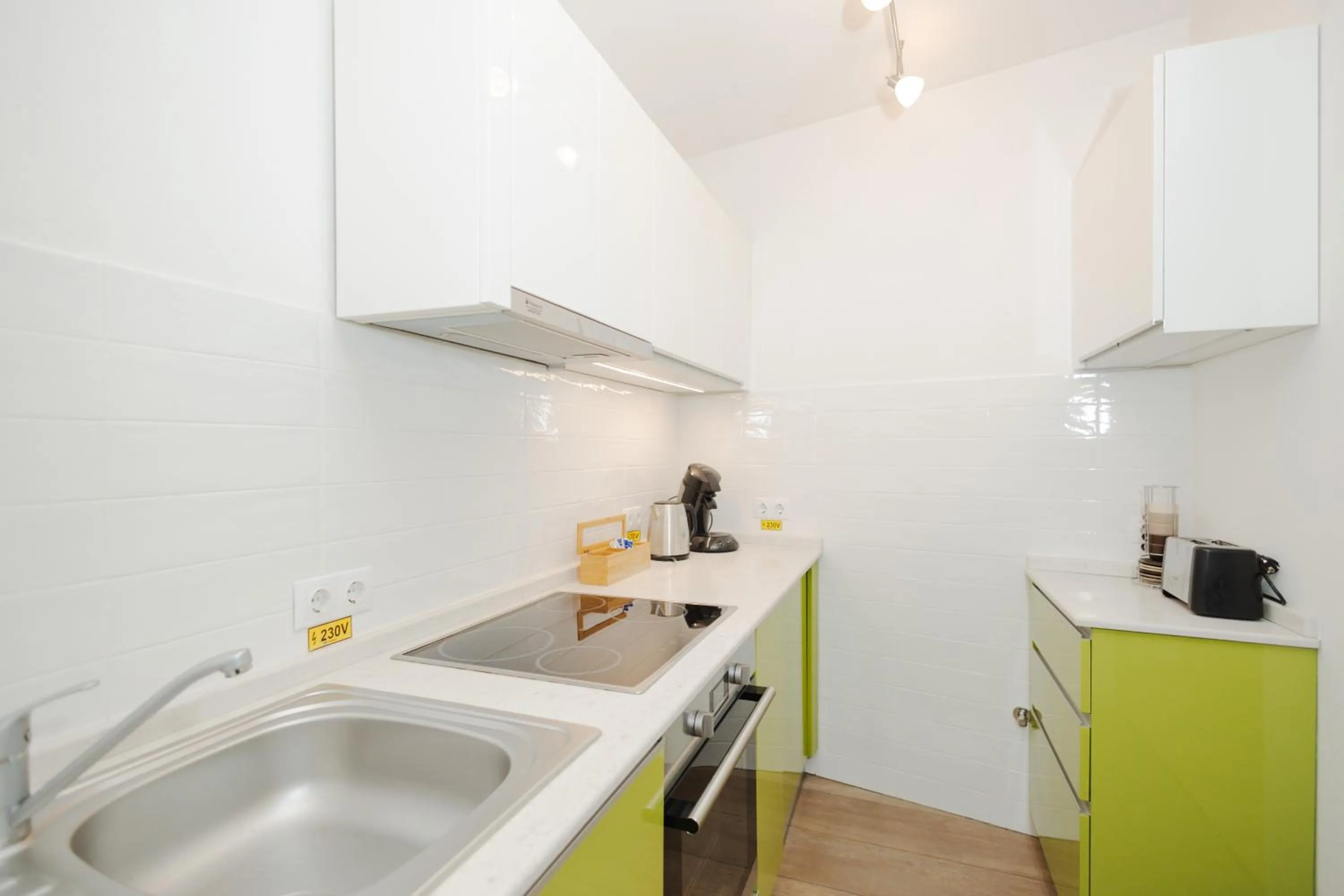 Coffee/tea facilities in Casa Nicolae Luxury Suites