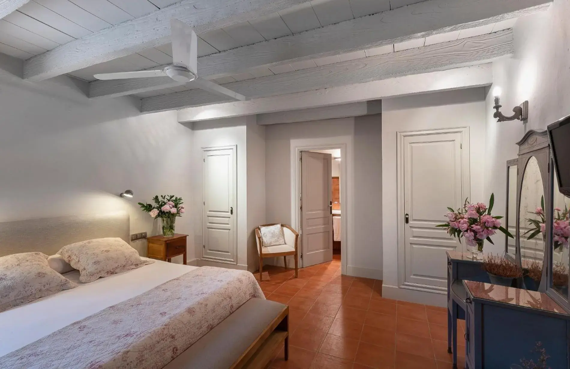 Double Room in Can Mora de Dalt Double Room in Can Mora de Dalt