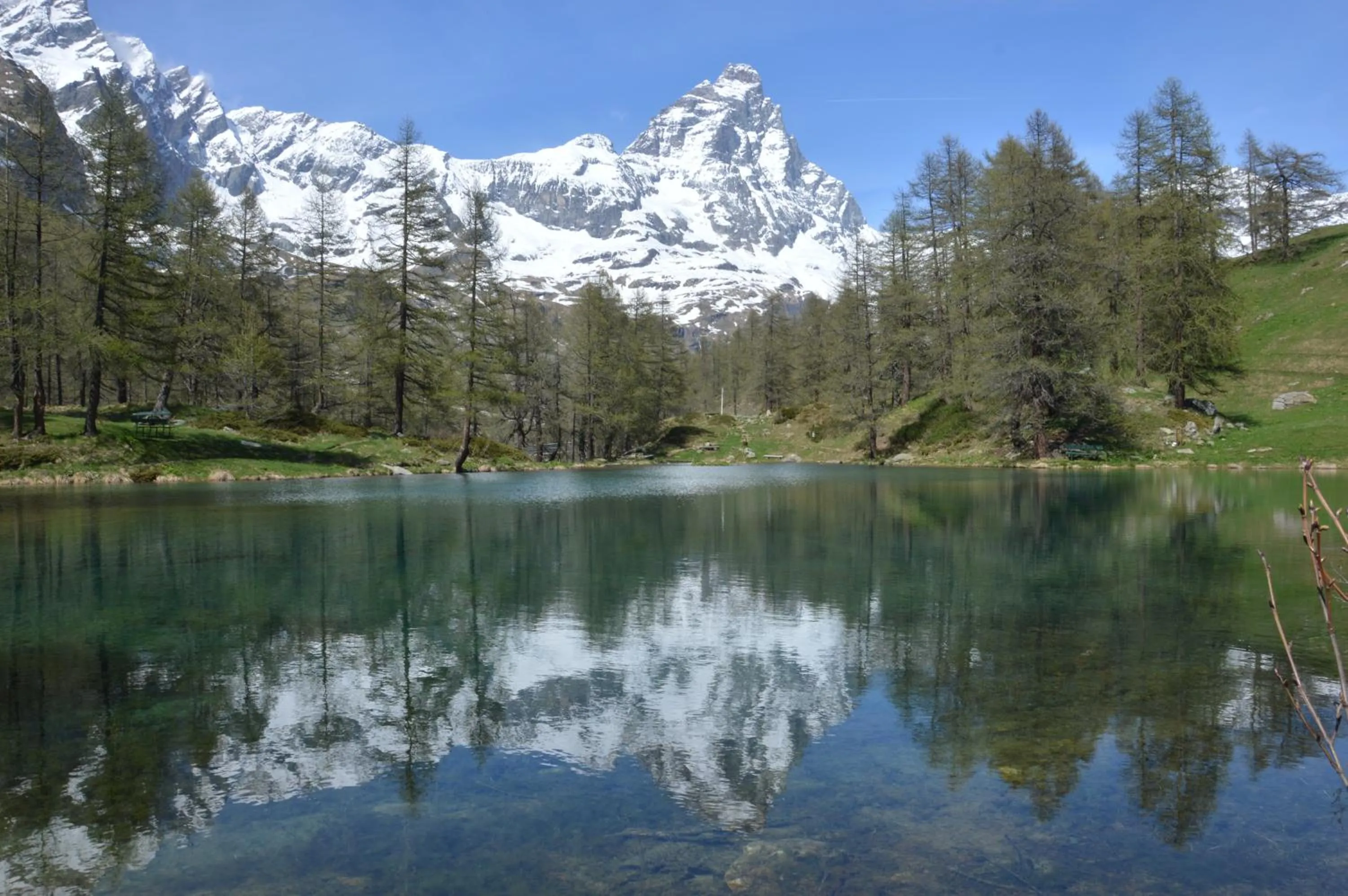 Hiking in Au Coin Du Chateau