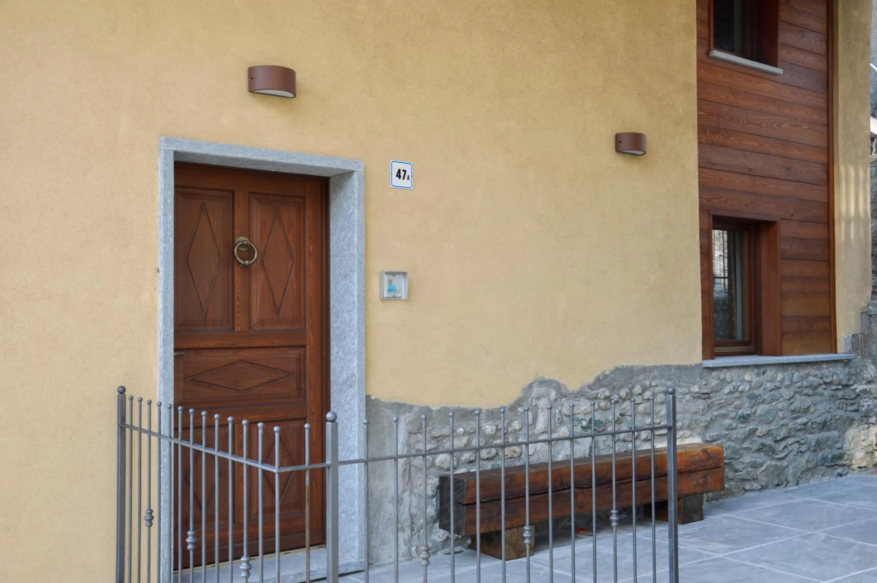 Facade/entrance in Au Coin Du Chateau