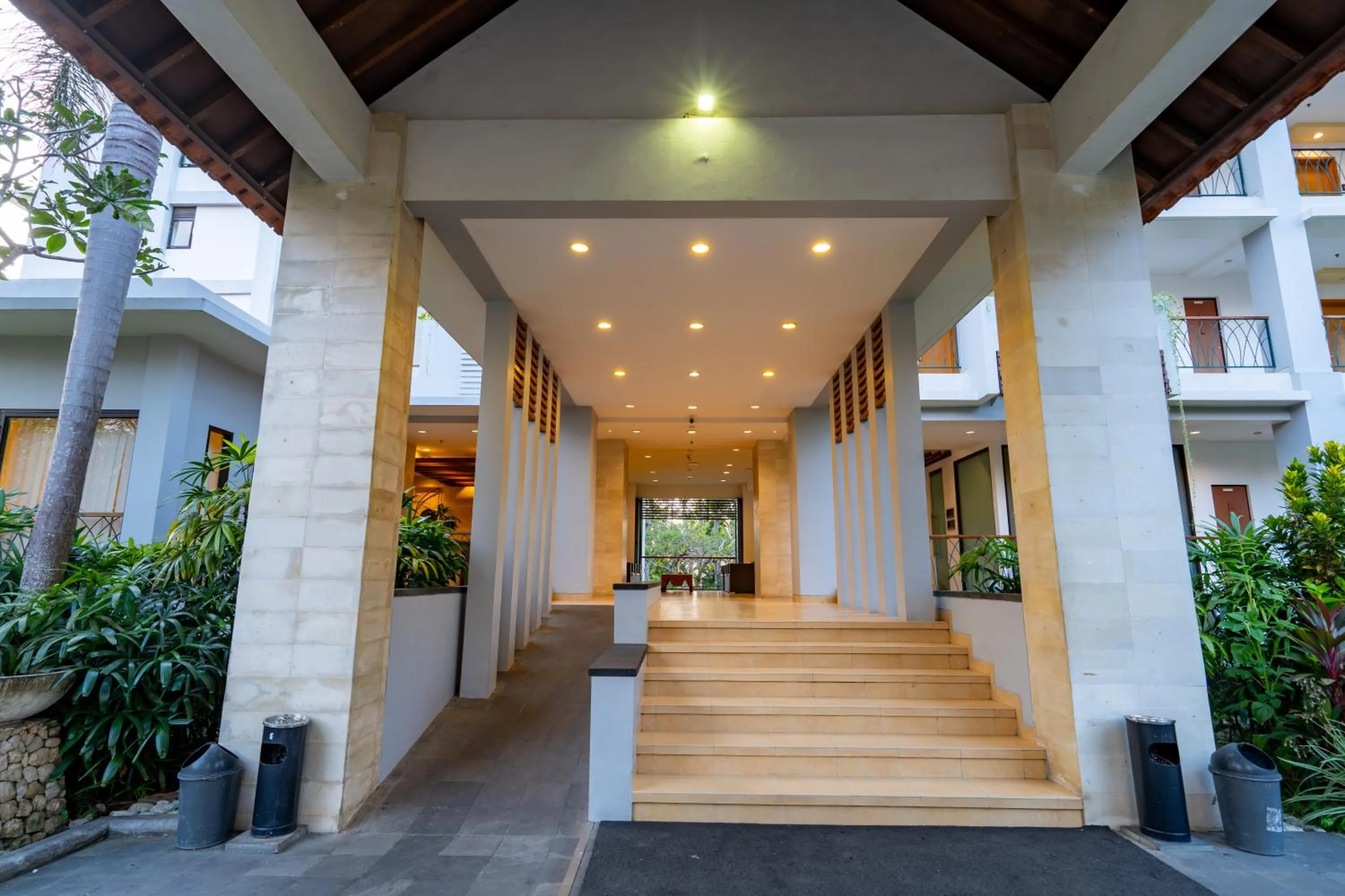 Bintang Flores Hotel