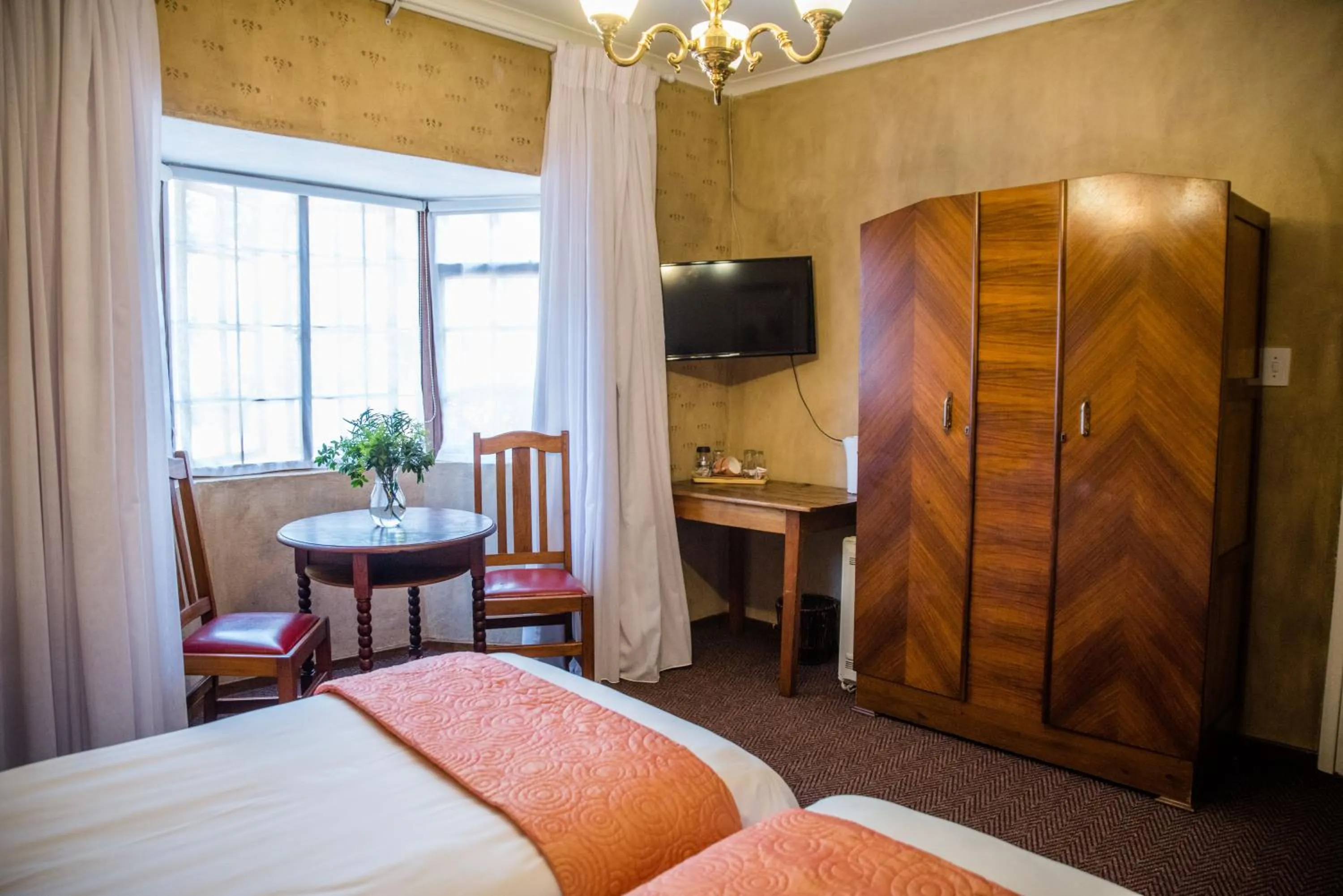 Bedroom, Bed in 5th Avenue Gooseberry Guest House