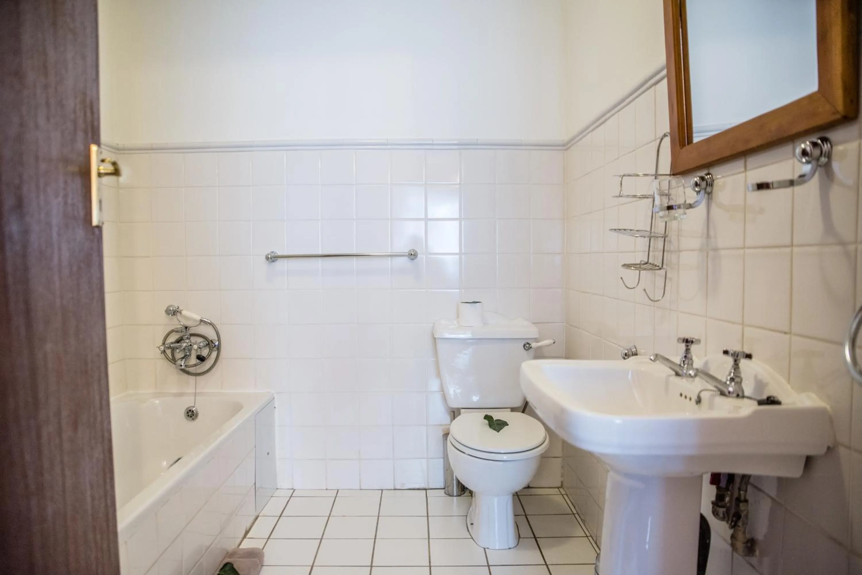 Bathroom in 5th Avenue Gooseberry Guest House