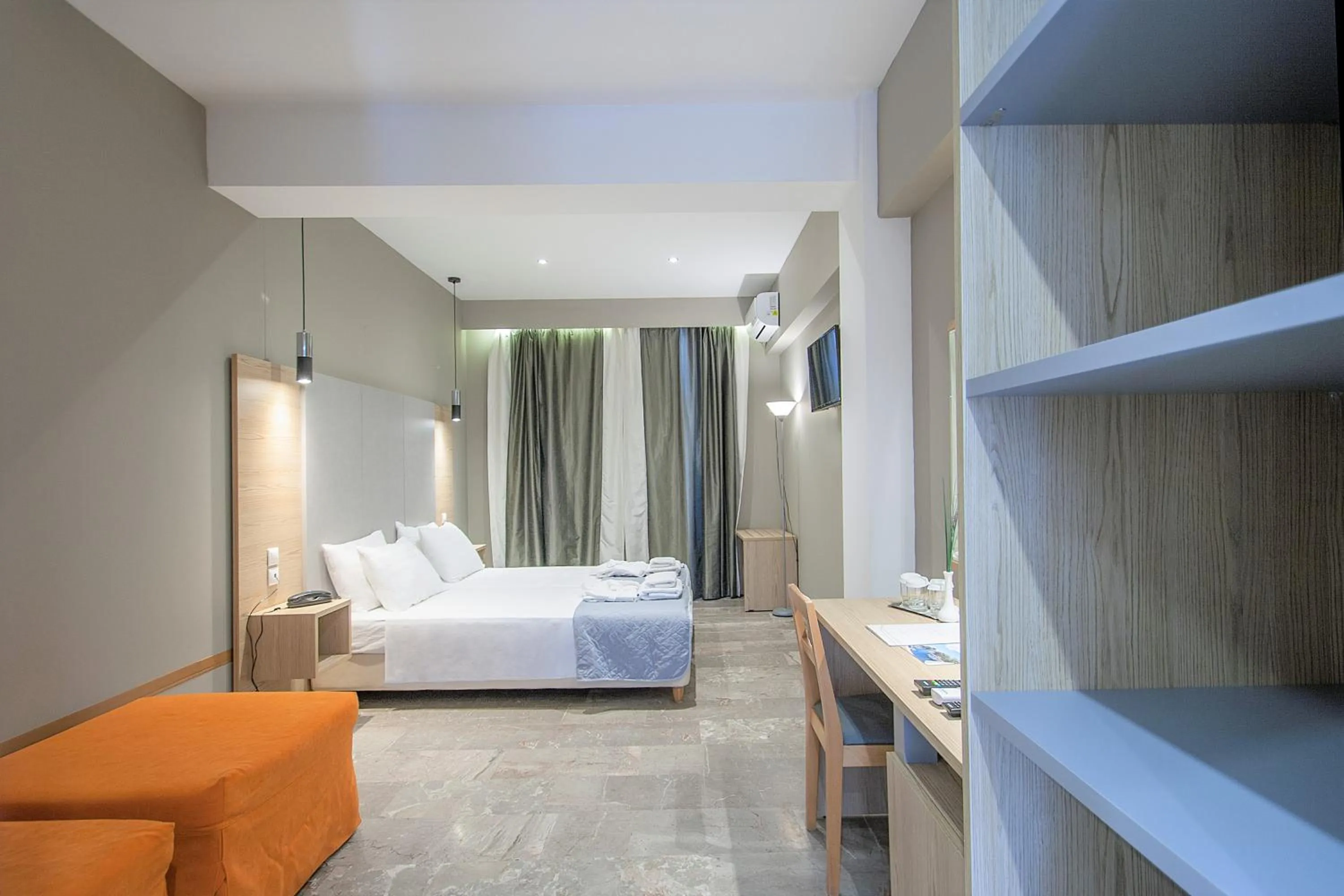 Bedroom, Bed in Hotel Punta