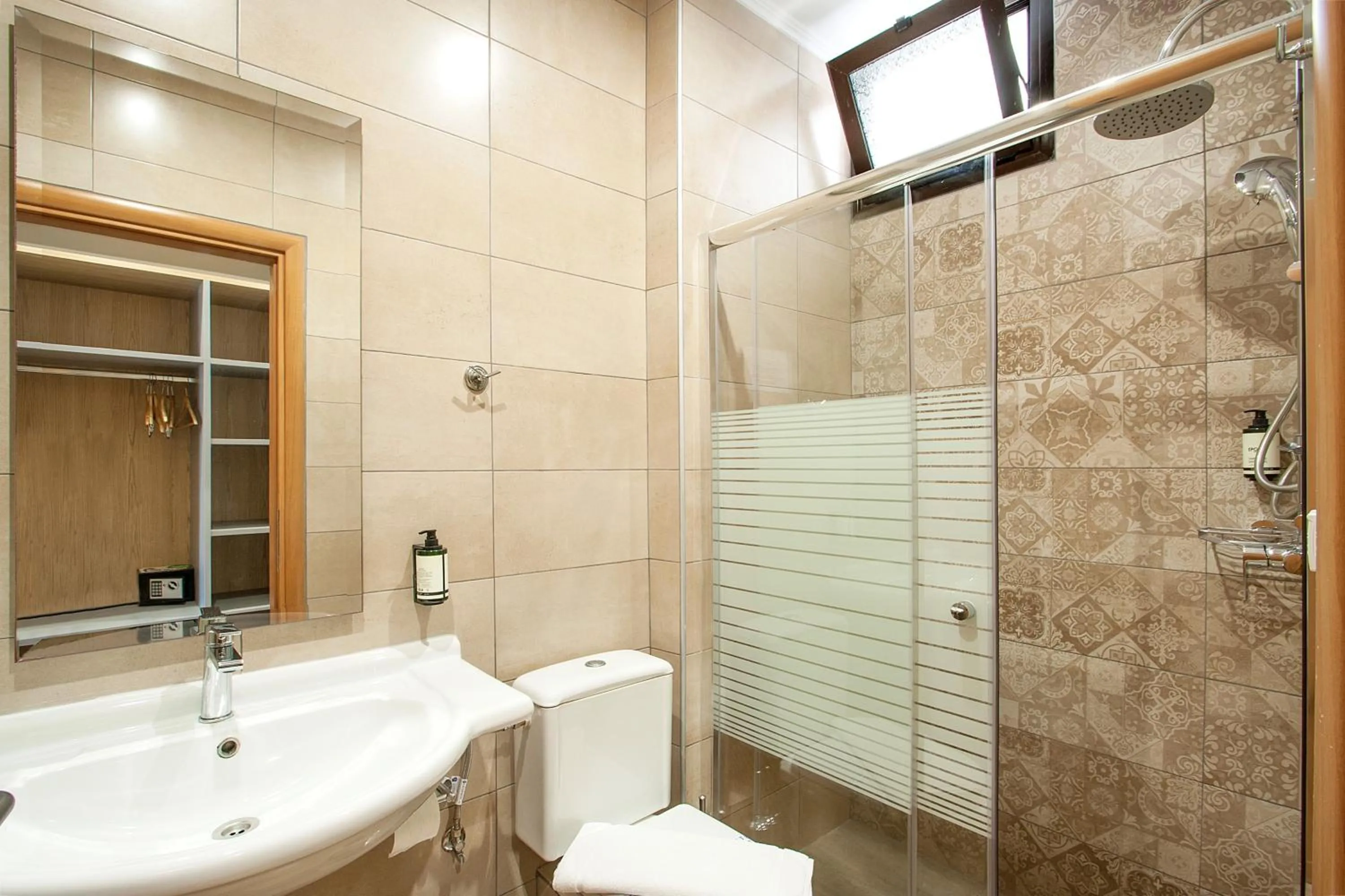 Toilet in Hotel Punta