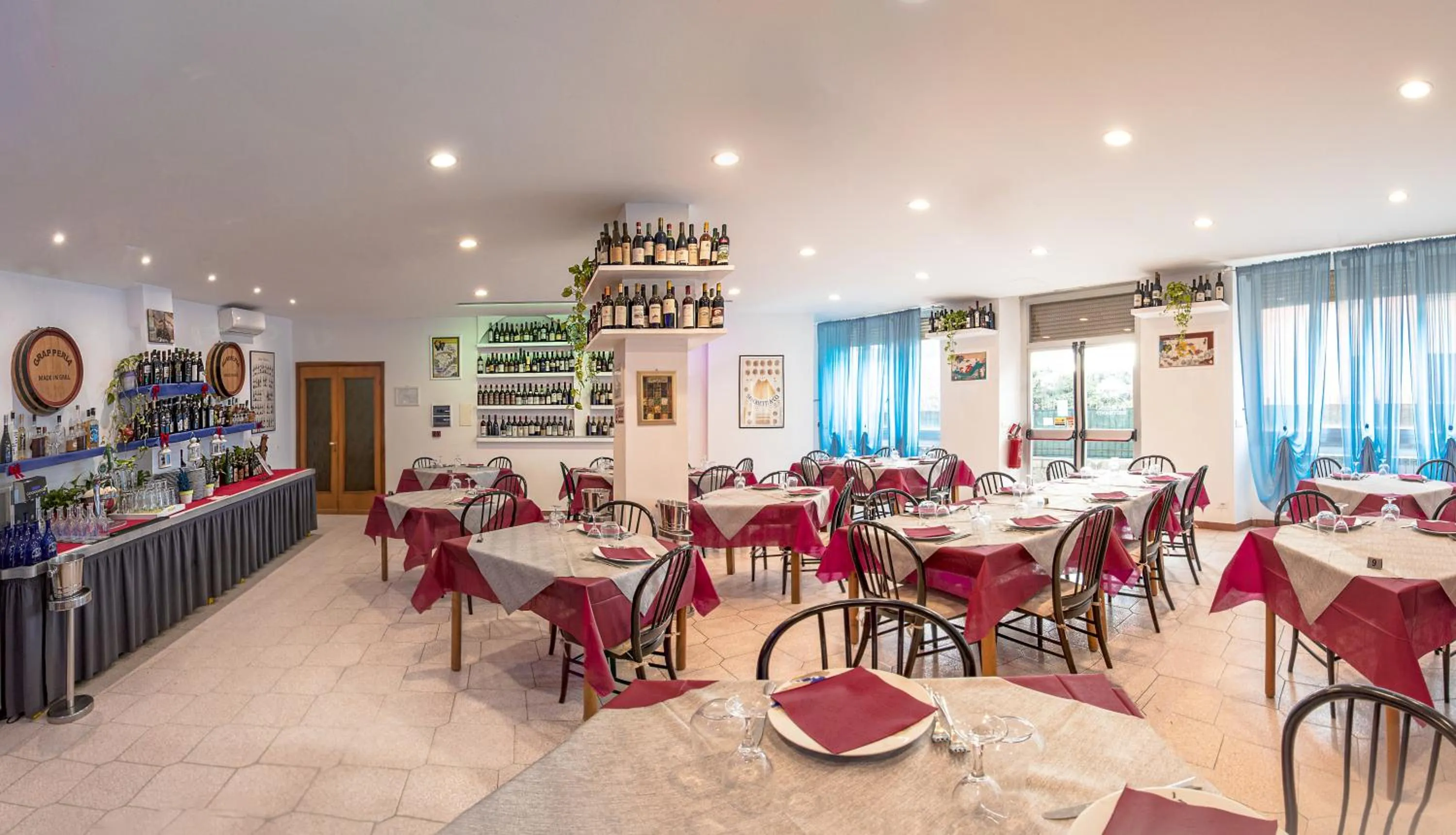 Restaurant/places to eat in Villa Pozzi