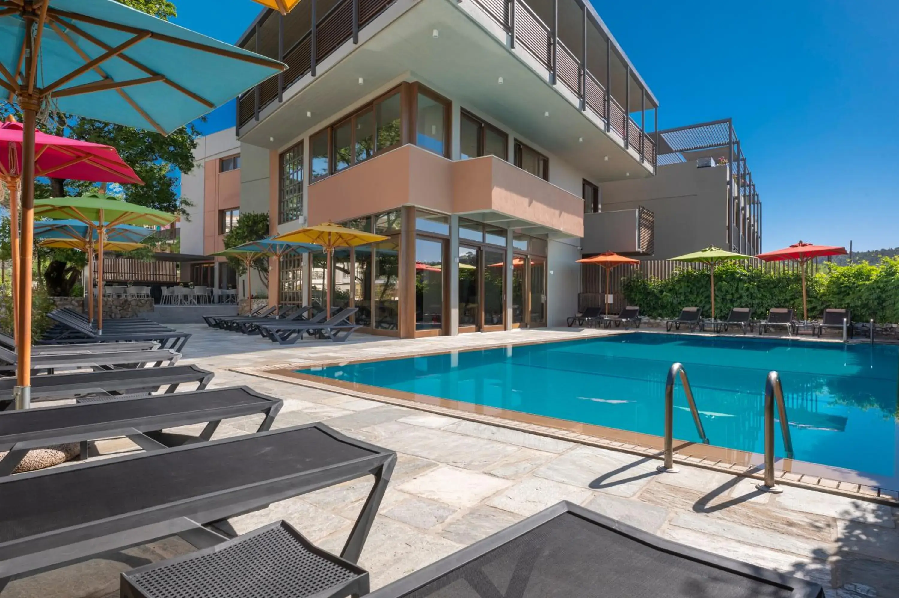 Swimming pool in Alkyon Swimming pool in Alkyon