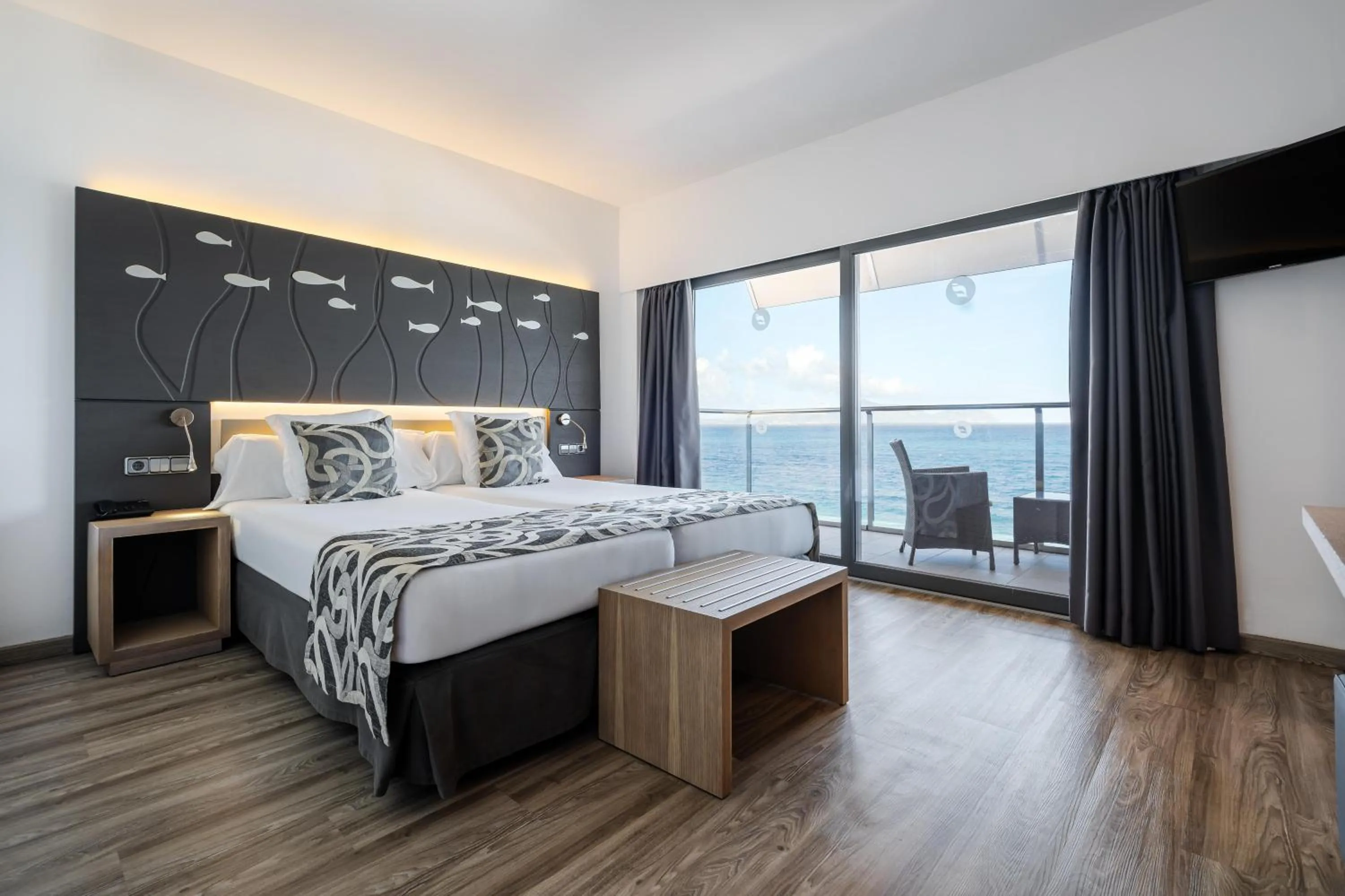 Photo of the whole room, Bed in Hotel THB Gran Bahía