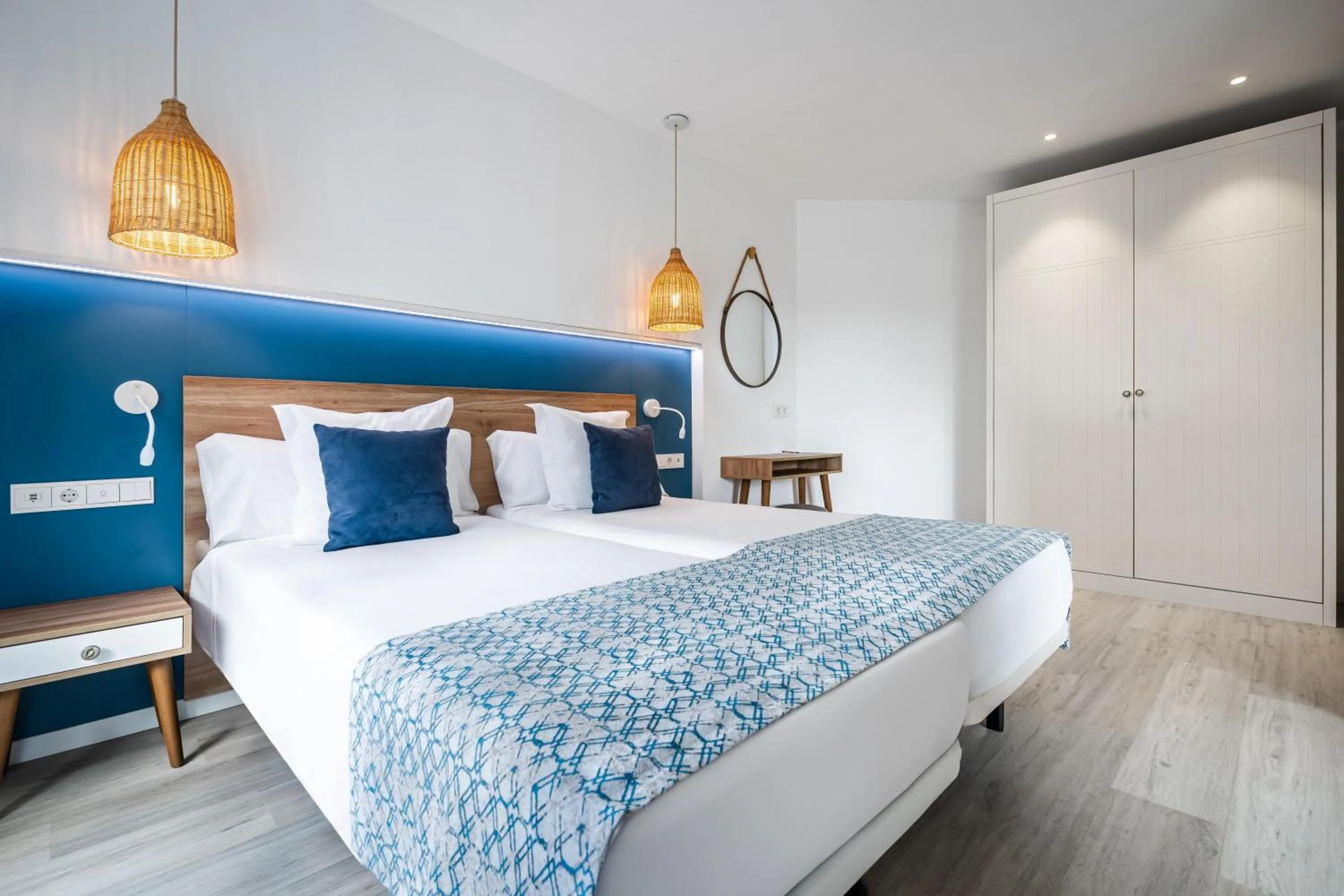 Photo of the whole room, Bed in Hotel THB Gran Bahía