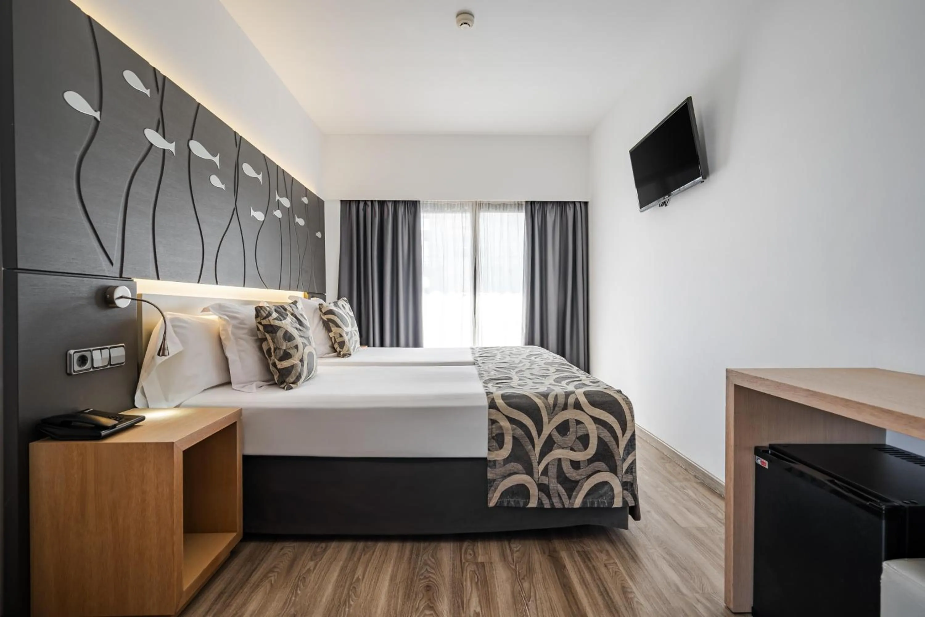 Photo of the whole room, Bed in Hotel THB Gran Bahía