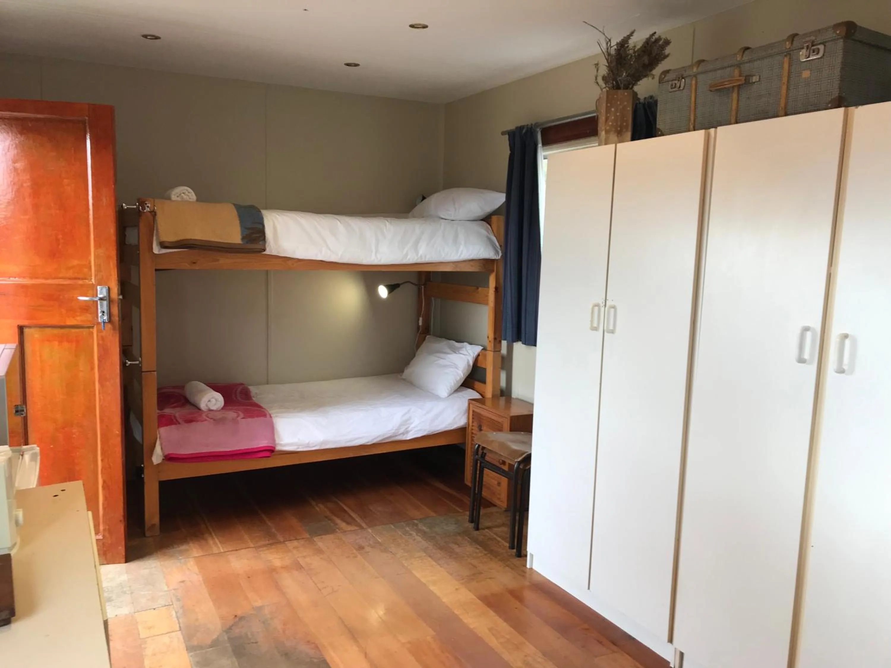 bunk bed, Bed in The Yard