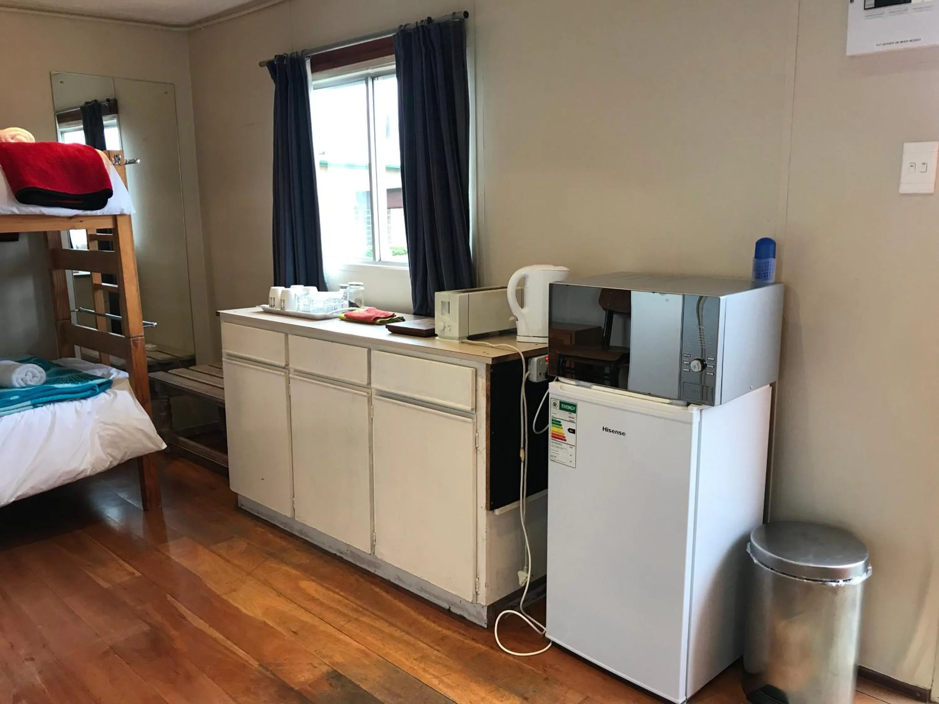 Kitchen or kitchenette, Bed in The Yard