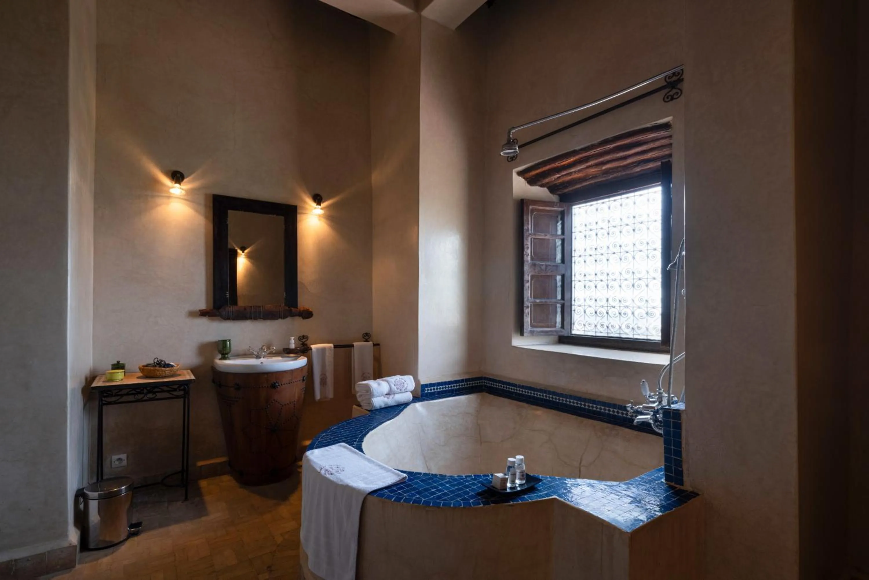 Bed in Kasbah Agafay Hotel & Spa