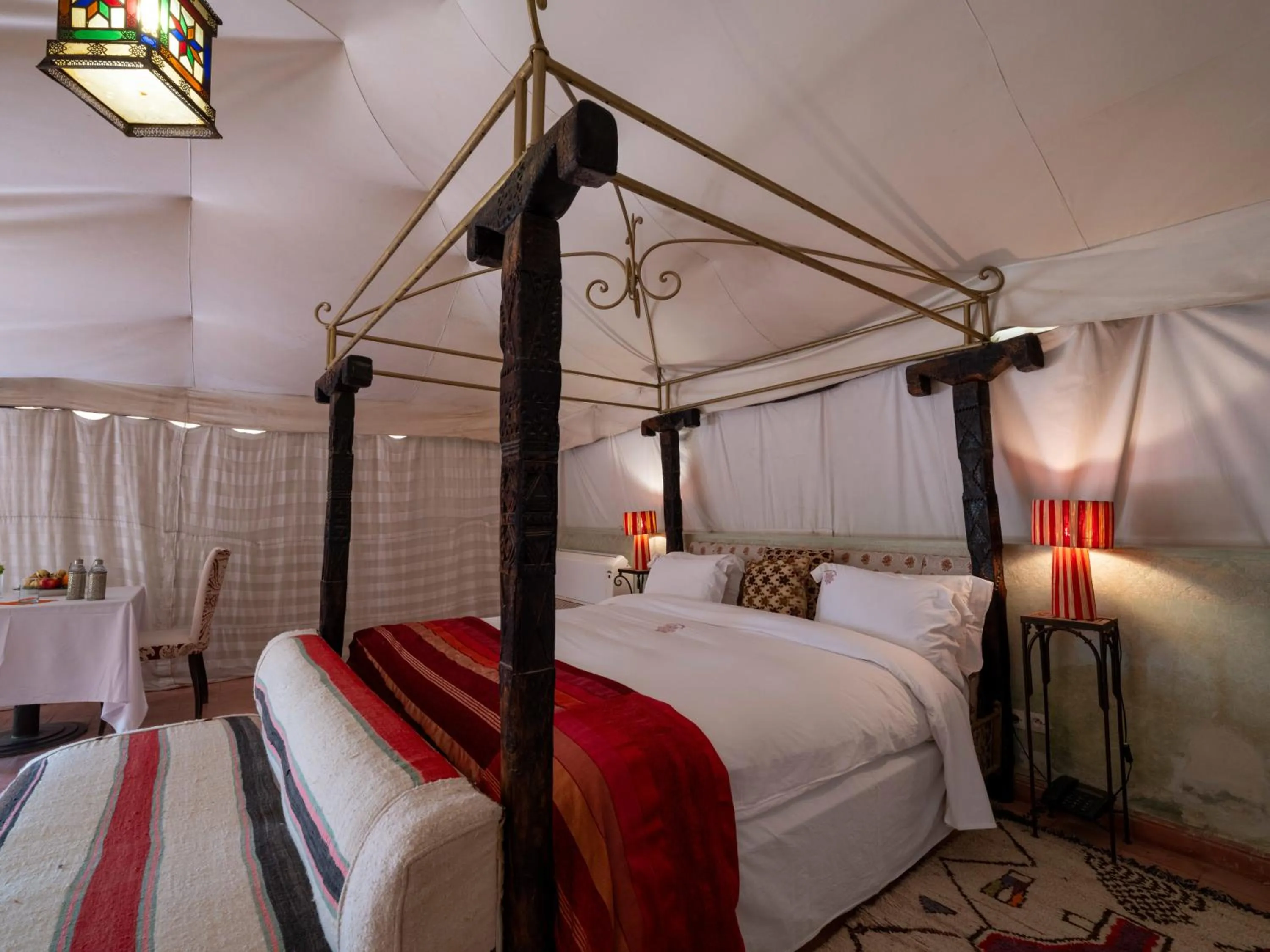 Bed in Kasbah Agafay Hotel & Spa