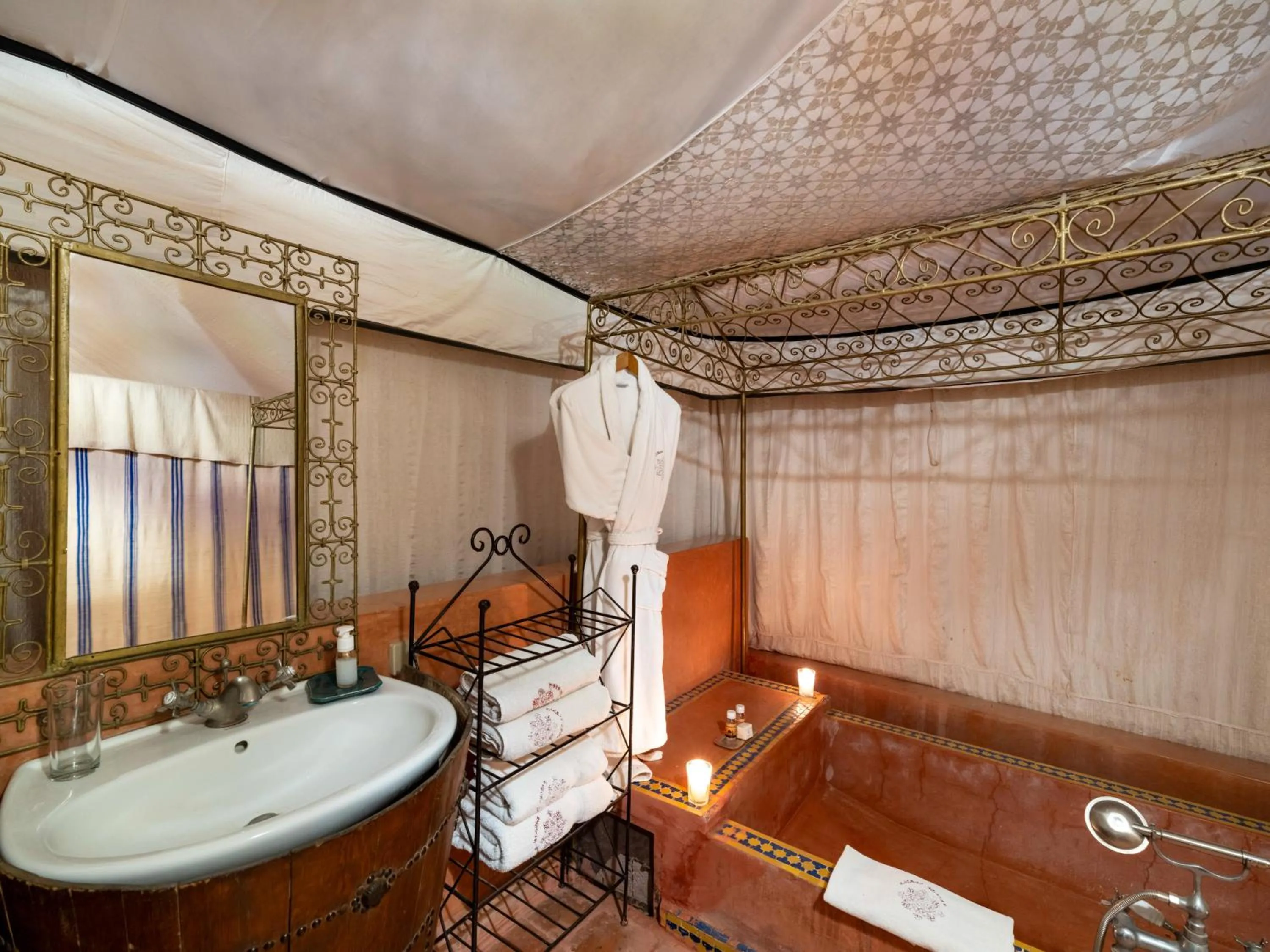 Shower in Kasbah Agafay Hotel & Spa