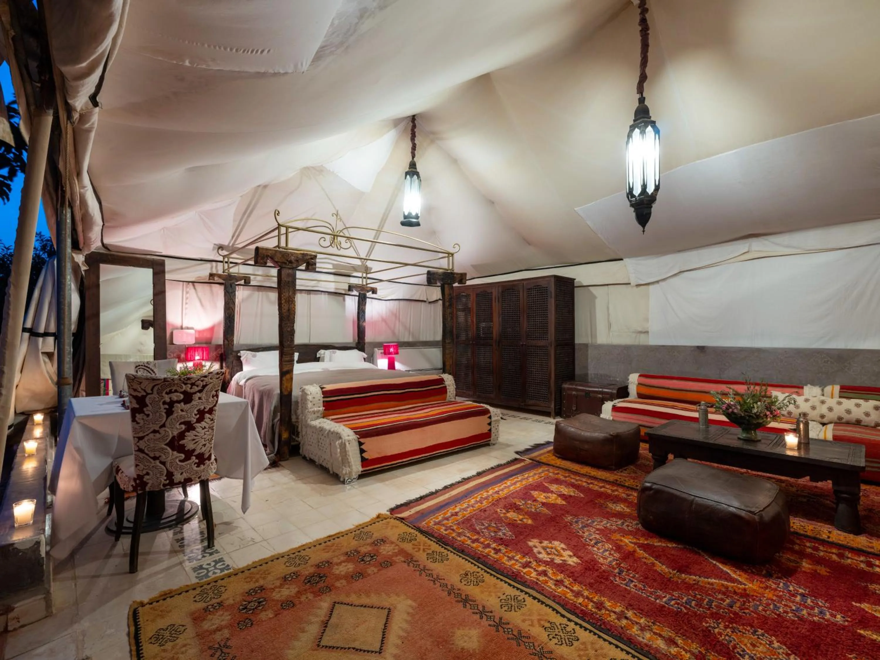 Bed in Kasbah Agafay Hotel & Spa