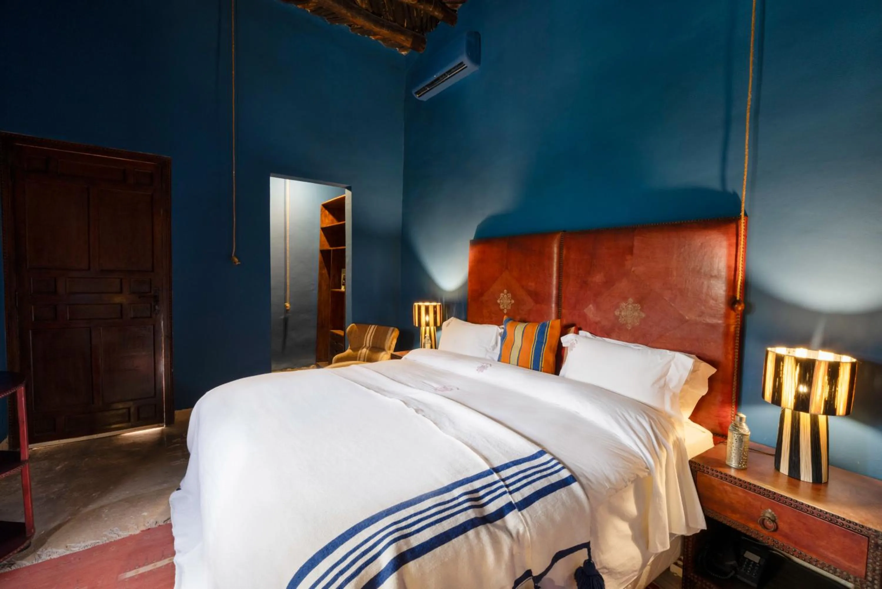 Bed in Kasbah Agafay Hotel & Spa