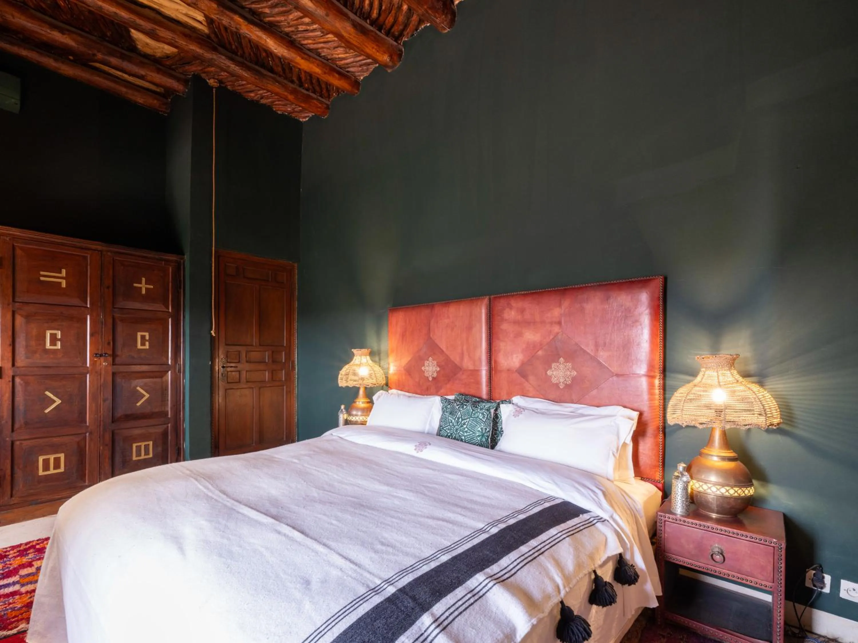 Bed in Kasbah Agafay Hotel & Spa