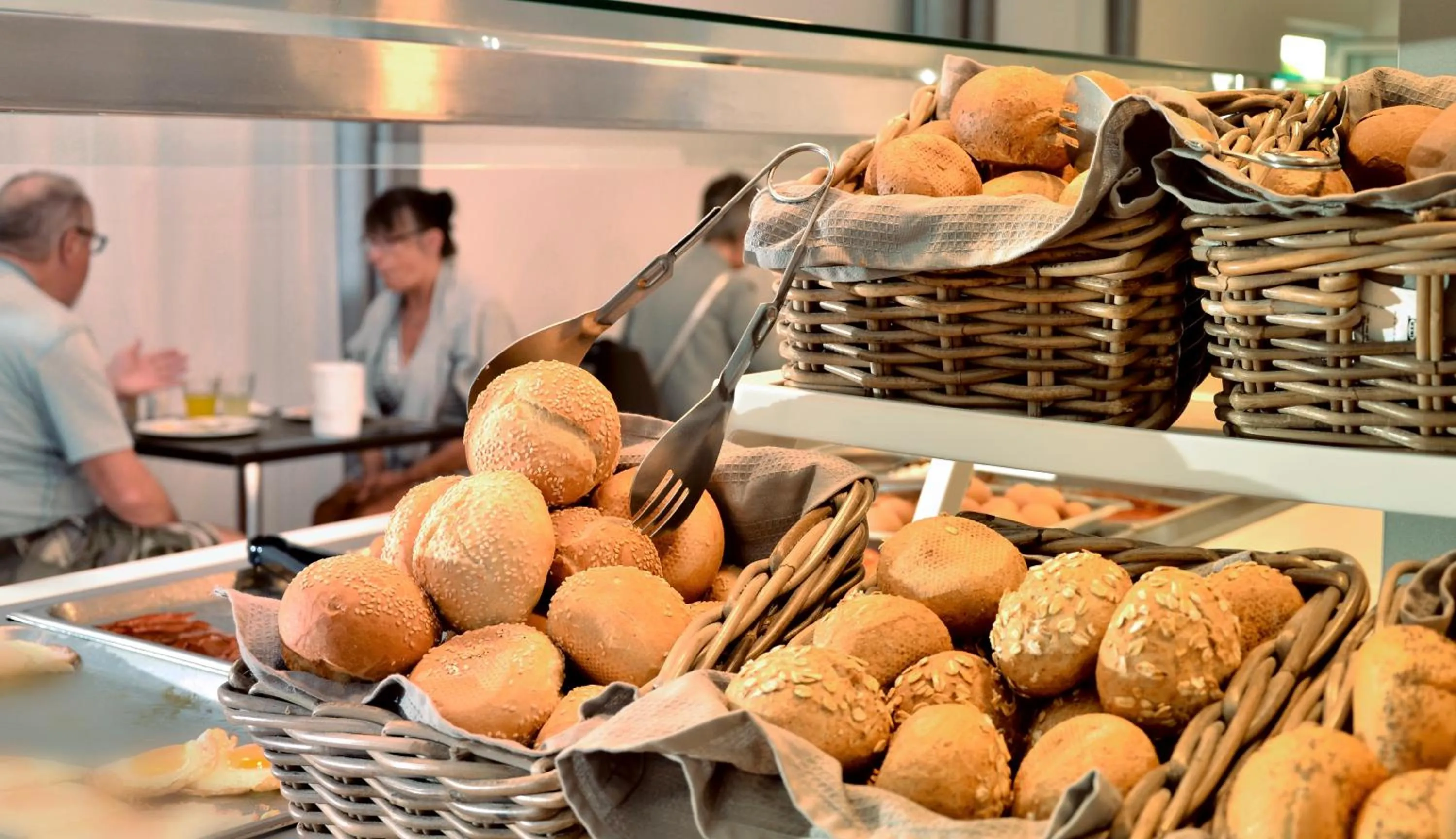 Restaurant/places to eat in Ereza Apartamentos Los Hibiscos - Adults Only