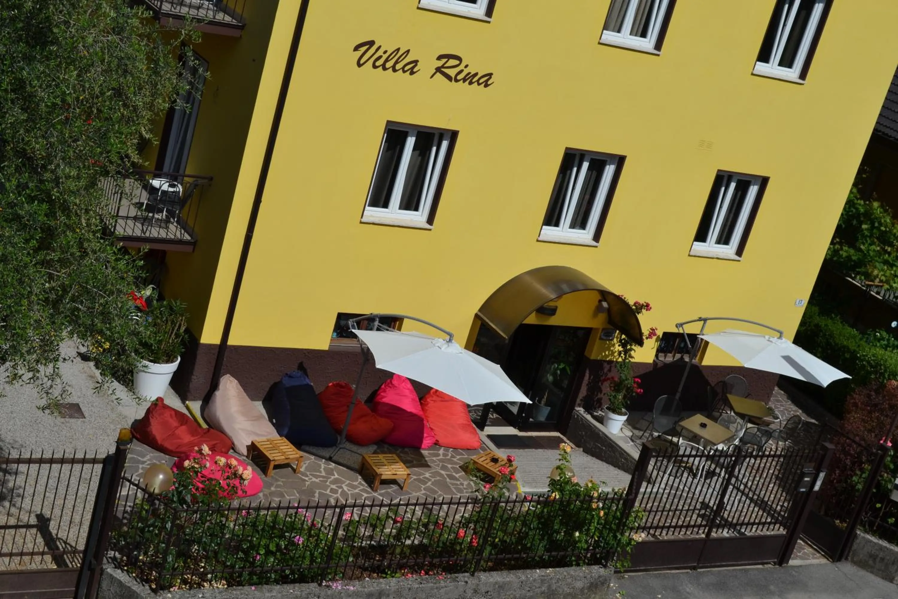 Facade/entrance in Hotel Villa Rina