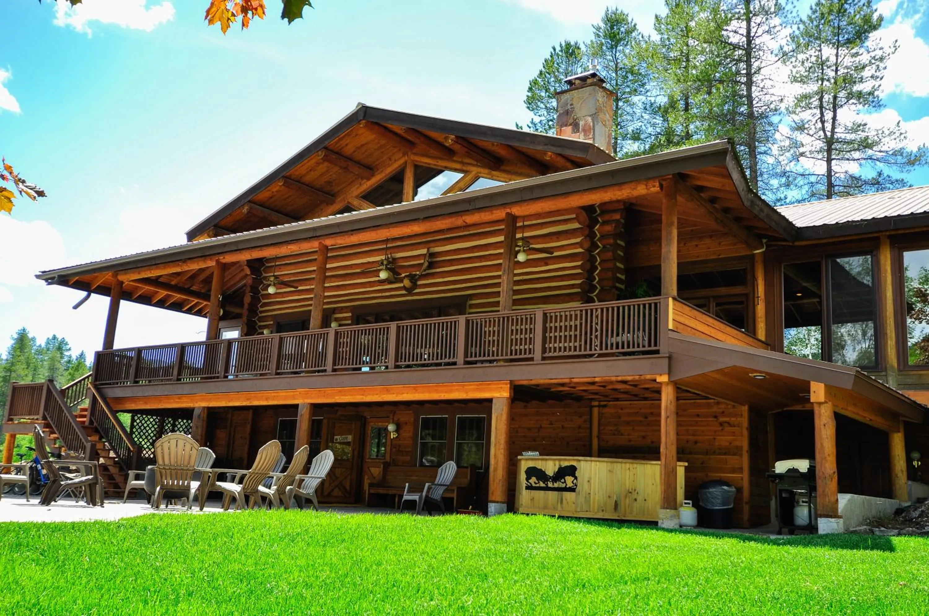 Facade/entrance in Glacier Homestead