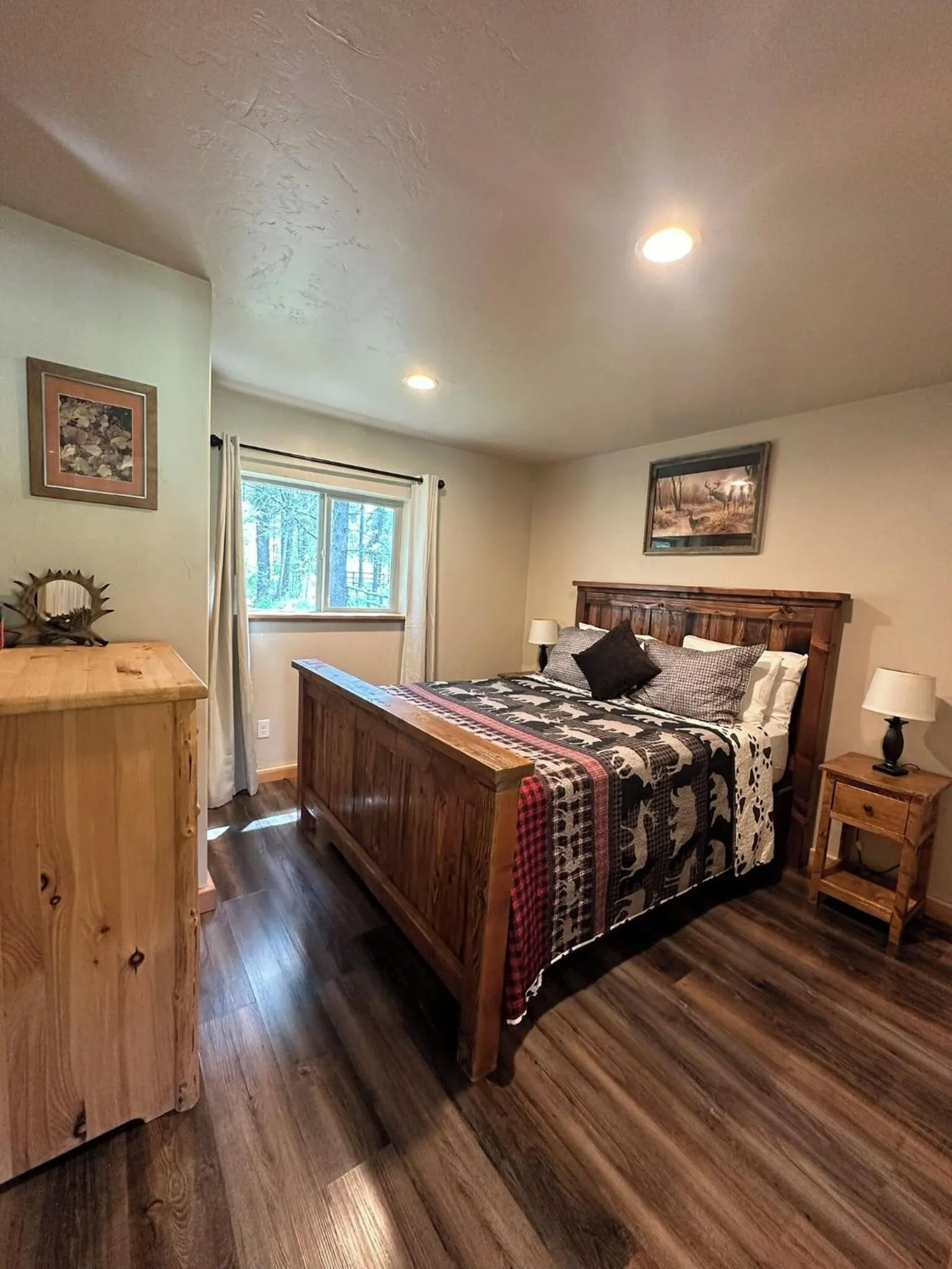 Bed in Glacier Homestead