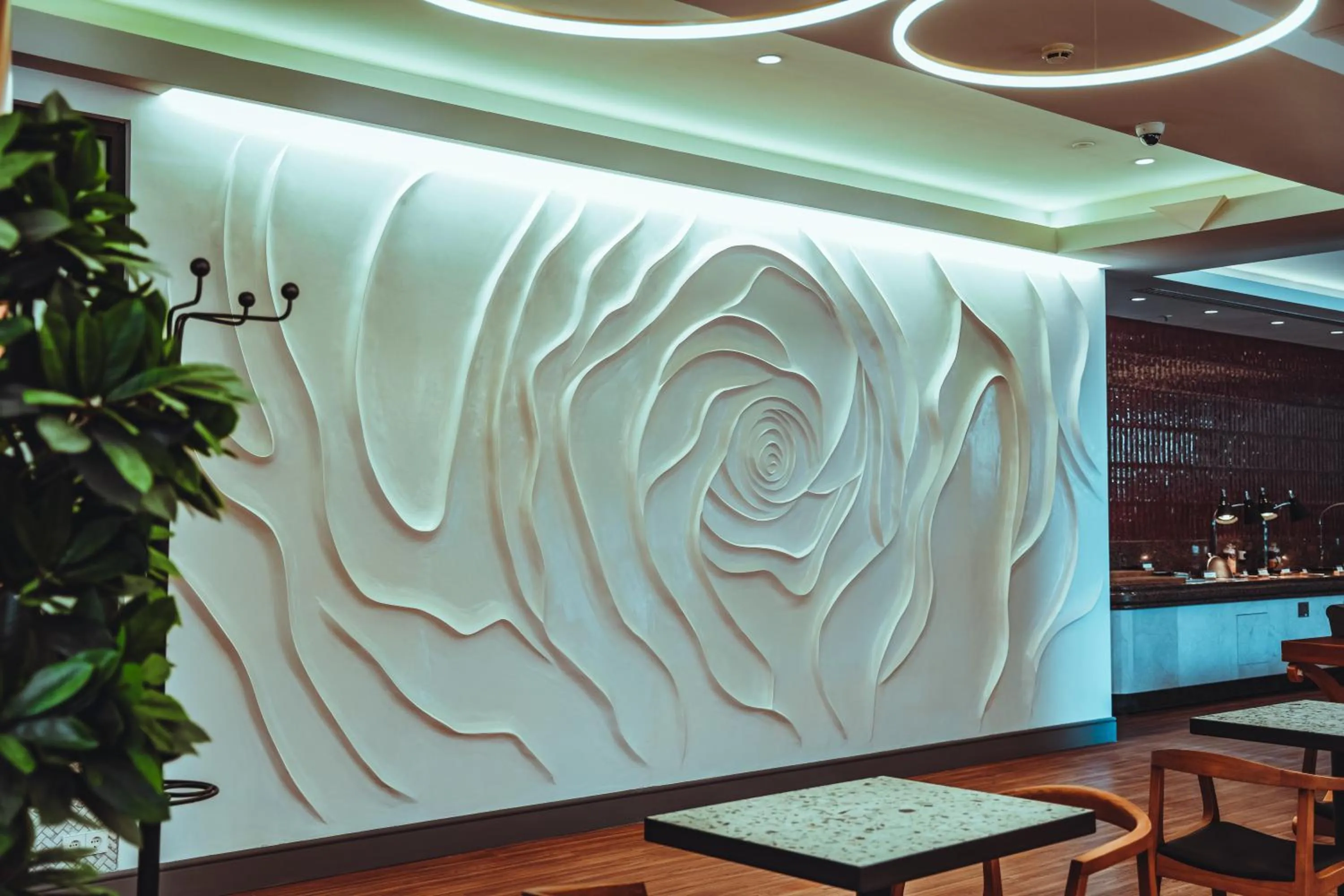 Restaurant/places to eat in Courtyard by Marriott Tbilisi