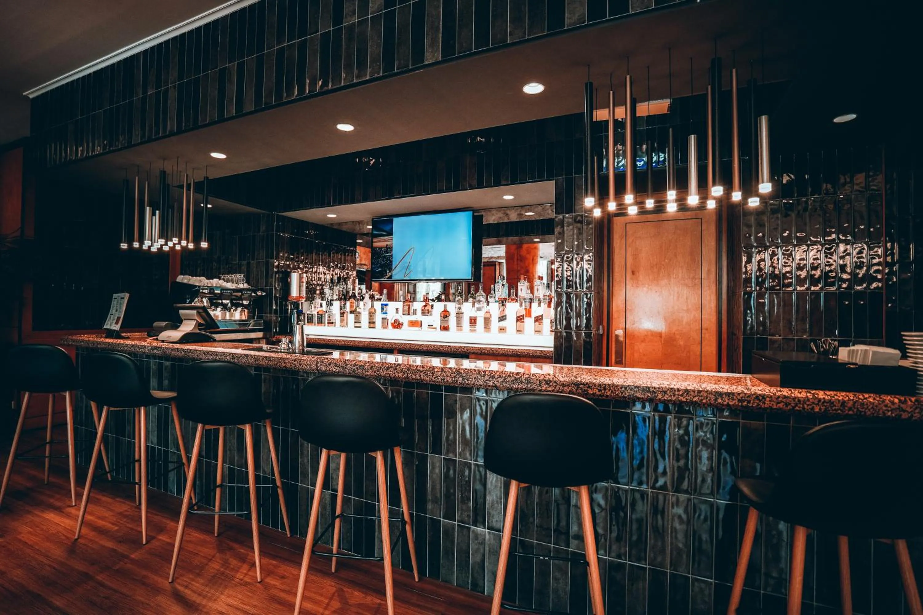 Restaurant/places to eat in Courtyard by Marriott Tbilisi