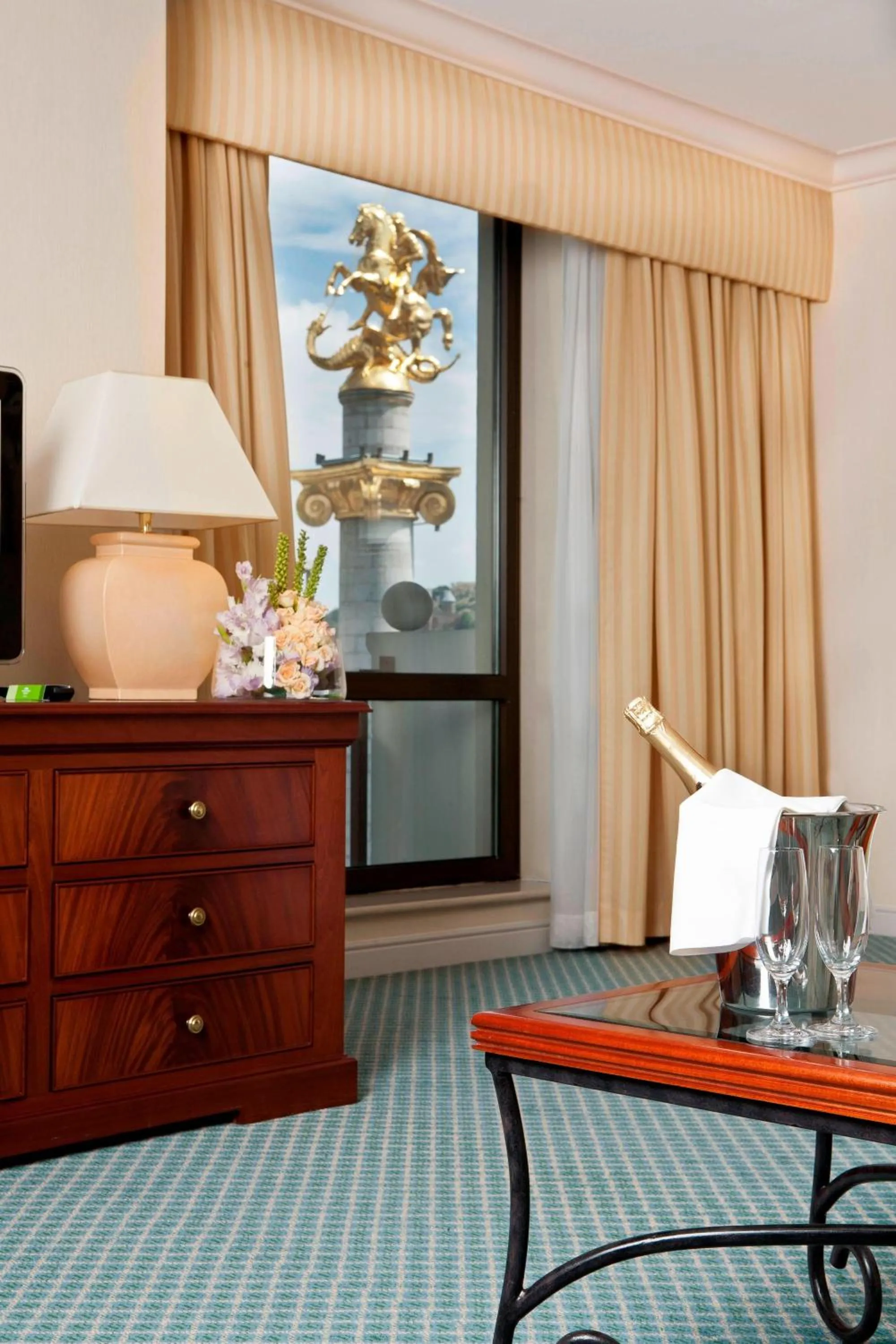 Bedroom in Courtyard by Marriott Tbilisi