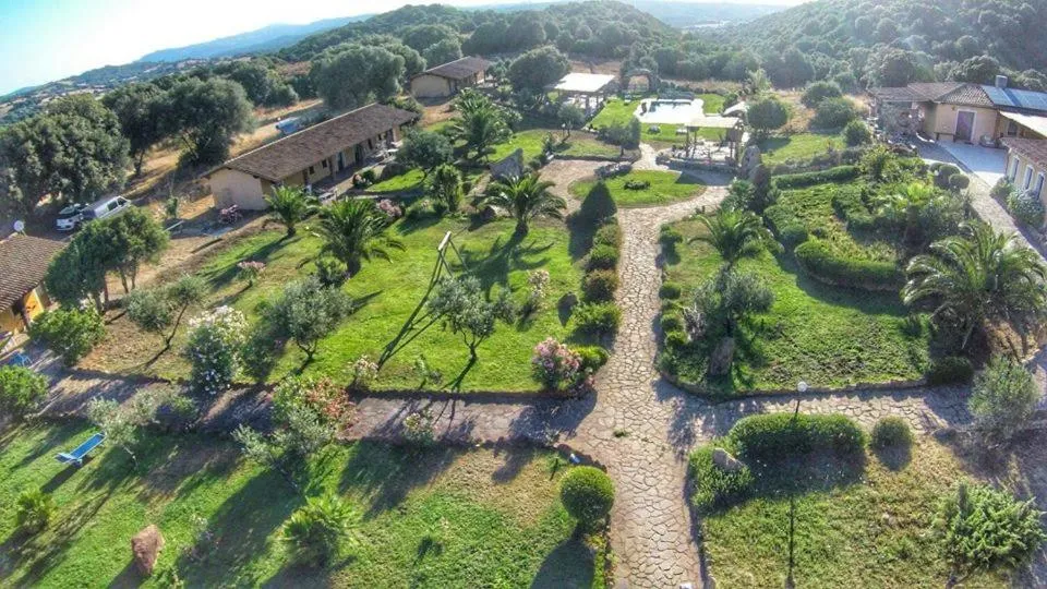 Garden in La Quercia della Gallura