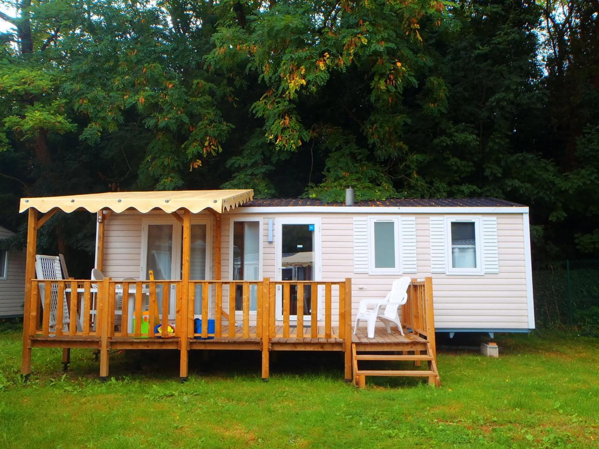 Facade/entrance in Camping Paris-Est