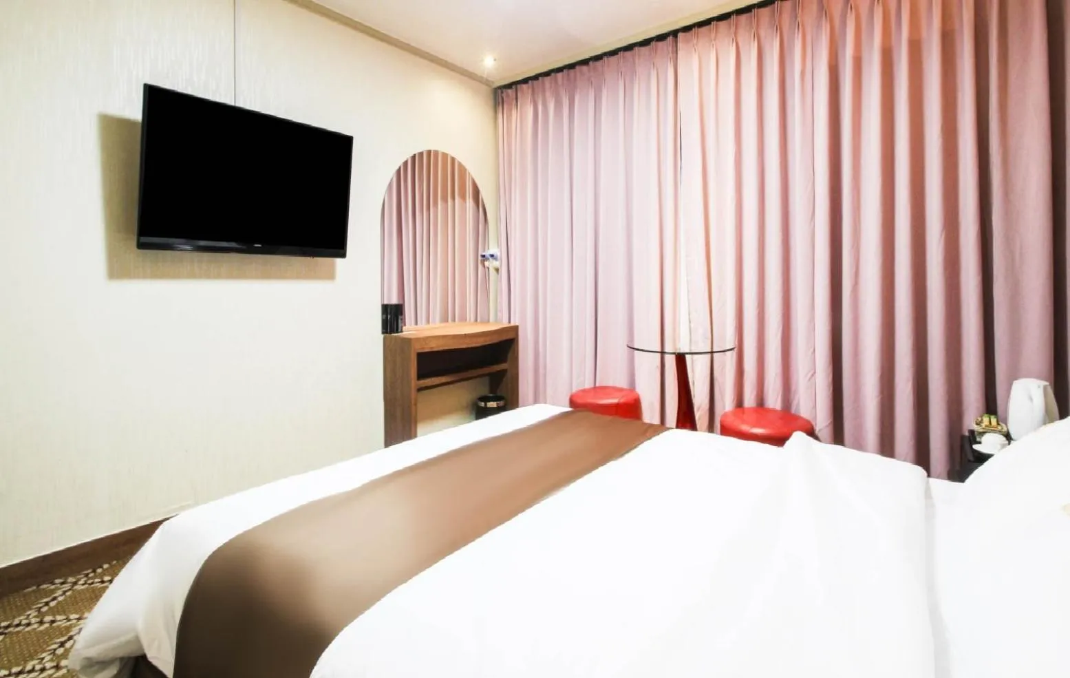 Bed in Uljin Grand Hotel