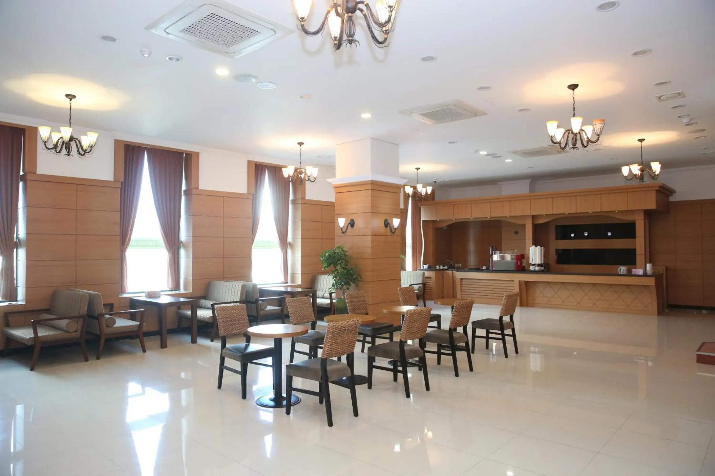 Lounge or bar in Uljin Grand Hotel Lounge or bar in Uljin Grand Hotel