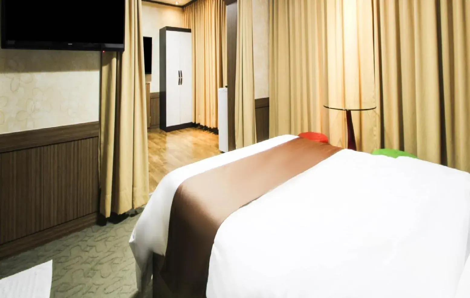 Bed in Uljin Grand Hotel Bed in Uljin Grand Hotel