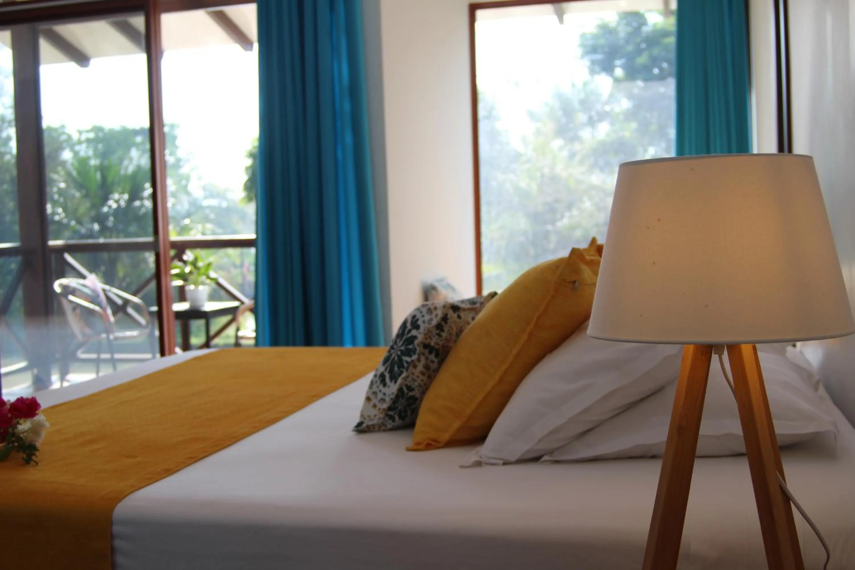 Lake view, Bed in Hacienda Don Vicente Bungalows-Tarapoto