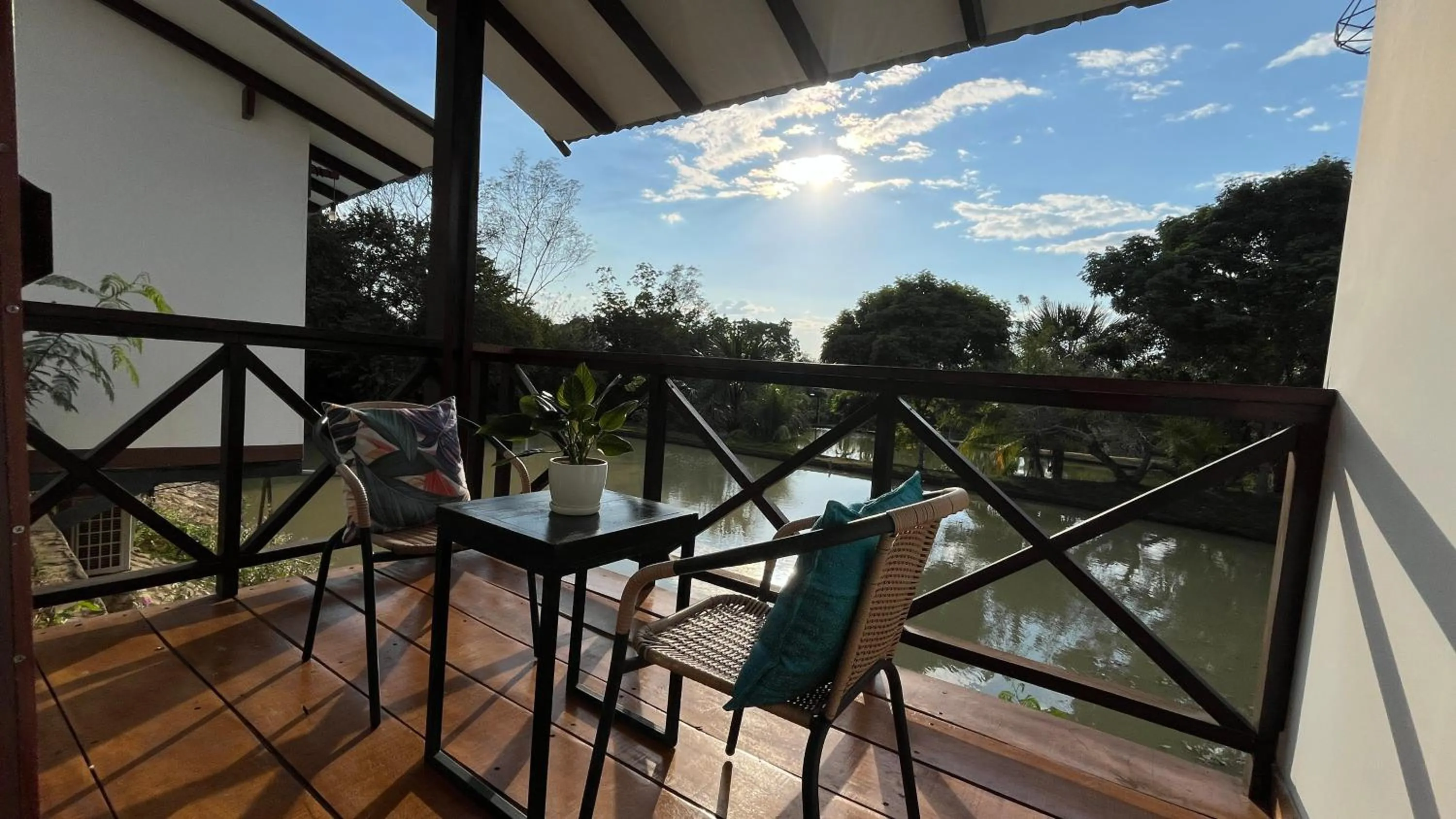 Lake view in Hacienda Don Vicente Bungalows-Tarapoto